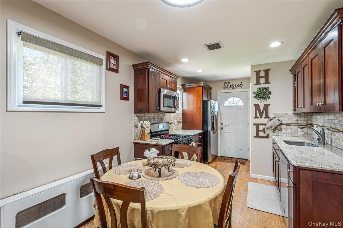 Single Family Evans  Nassau County, NY 11572, MLS-900851-6