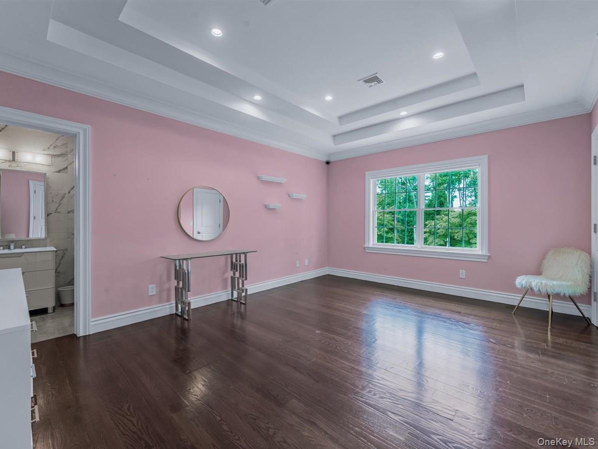 Single Family Harriman Nassau County, NY 11050, MLS-900881-34