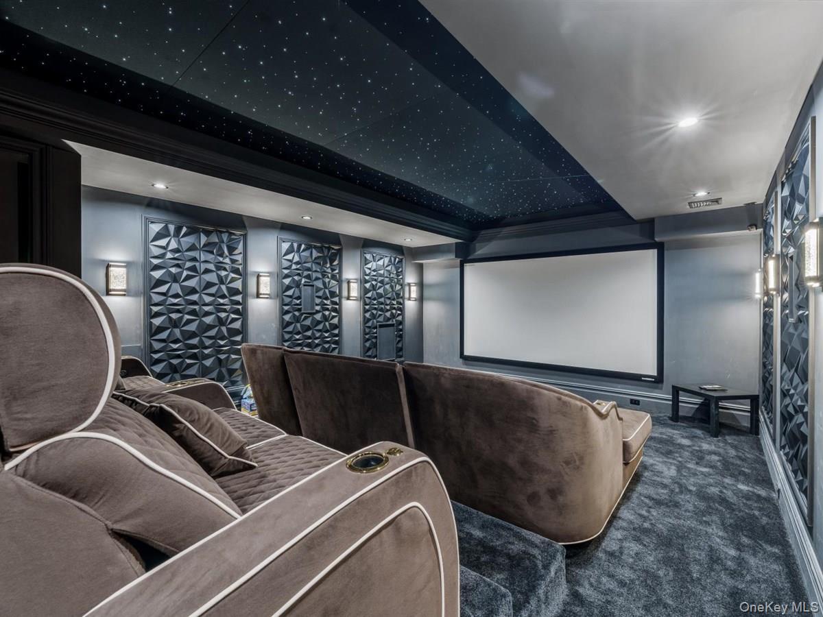 Single Family Harriman Nassau County, NY 11050, MLS-900881-39