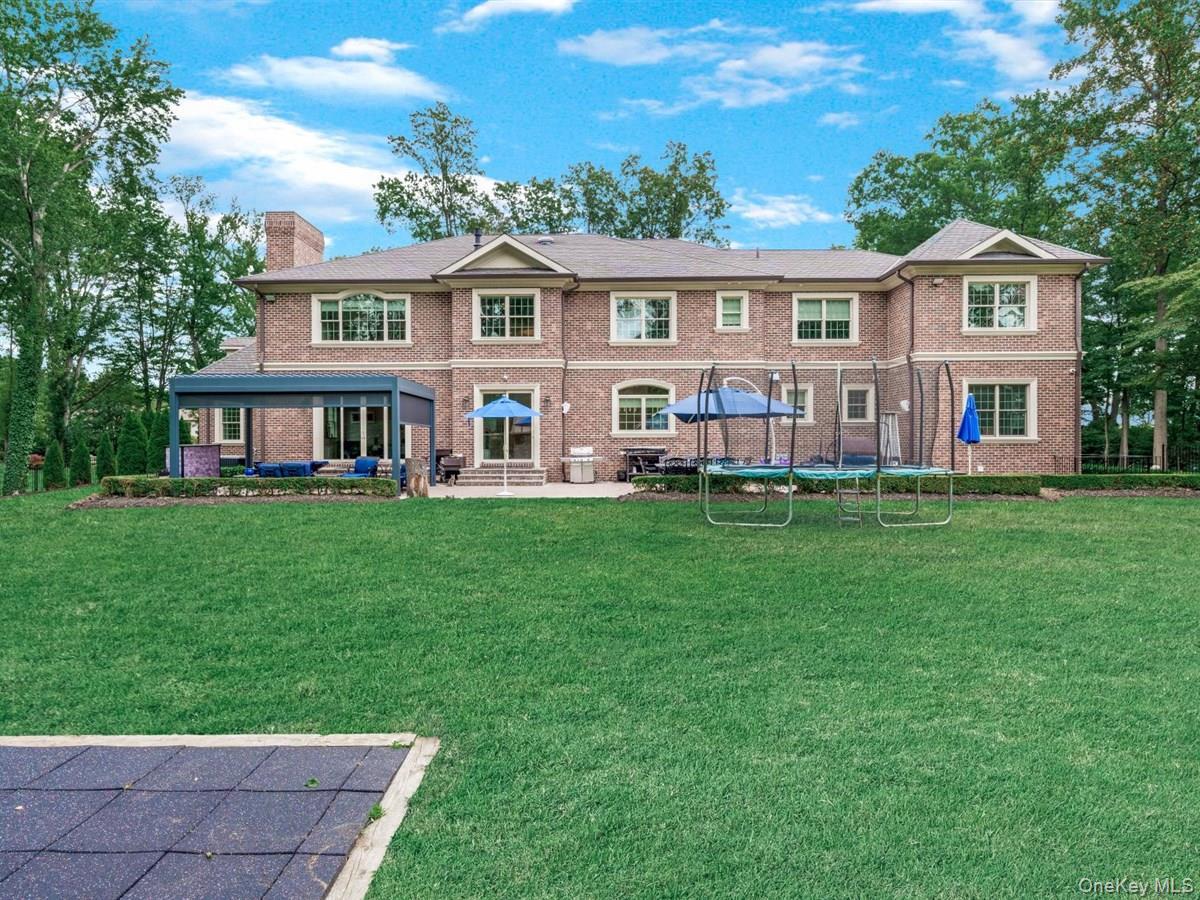 Single Family Harriman Nassau County, NY 11050, MLS-900881-47