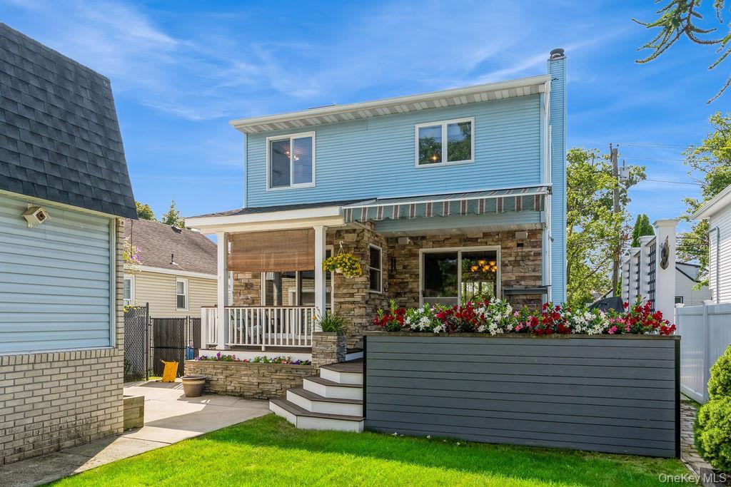 Single Family Howell  Nassau County, NY 11710, MLS-900905-2