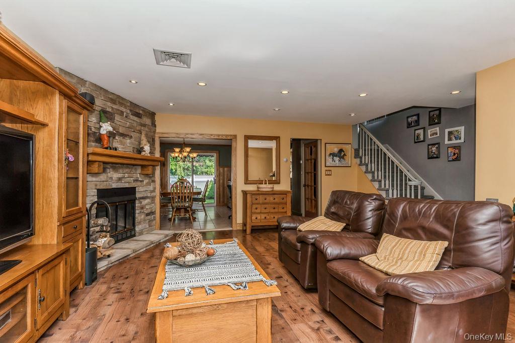 Single Family Howell  Nassau County, NY 11710, MLS-900905-8