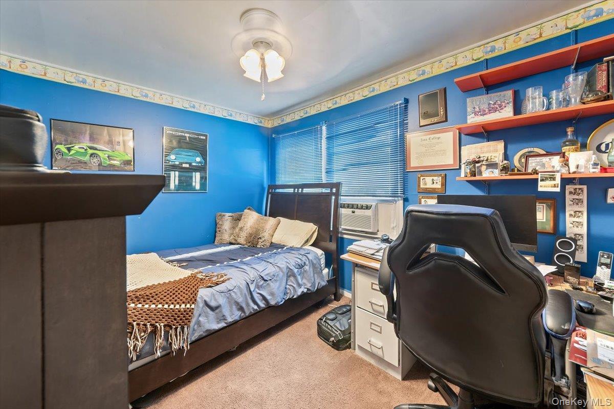 Single Family Cresthill Westchester County, NY 10710, MLS-900906-22