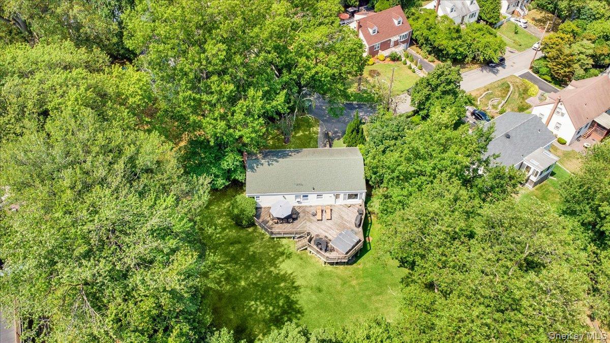 Single Family Cresthill Westchester County, NY 10710, MLS-900906-30