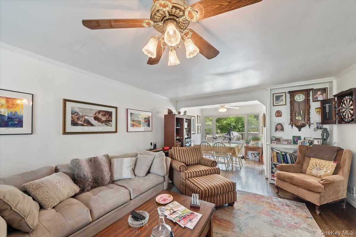 Single Family Cresthill Westchester County, NY 10710, MLS-900906-5