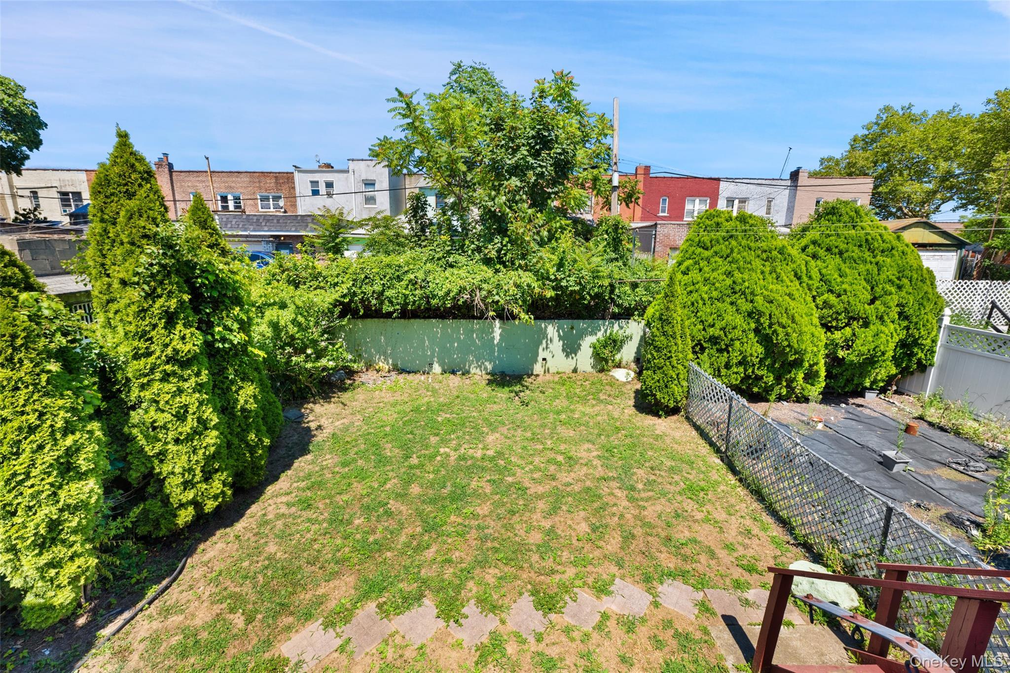 Single Family 220th  Bronx, NY 10469, MLS-900910-13