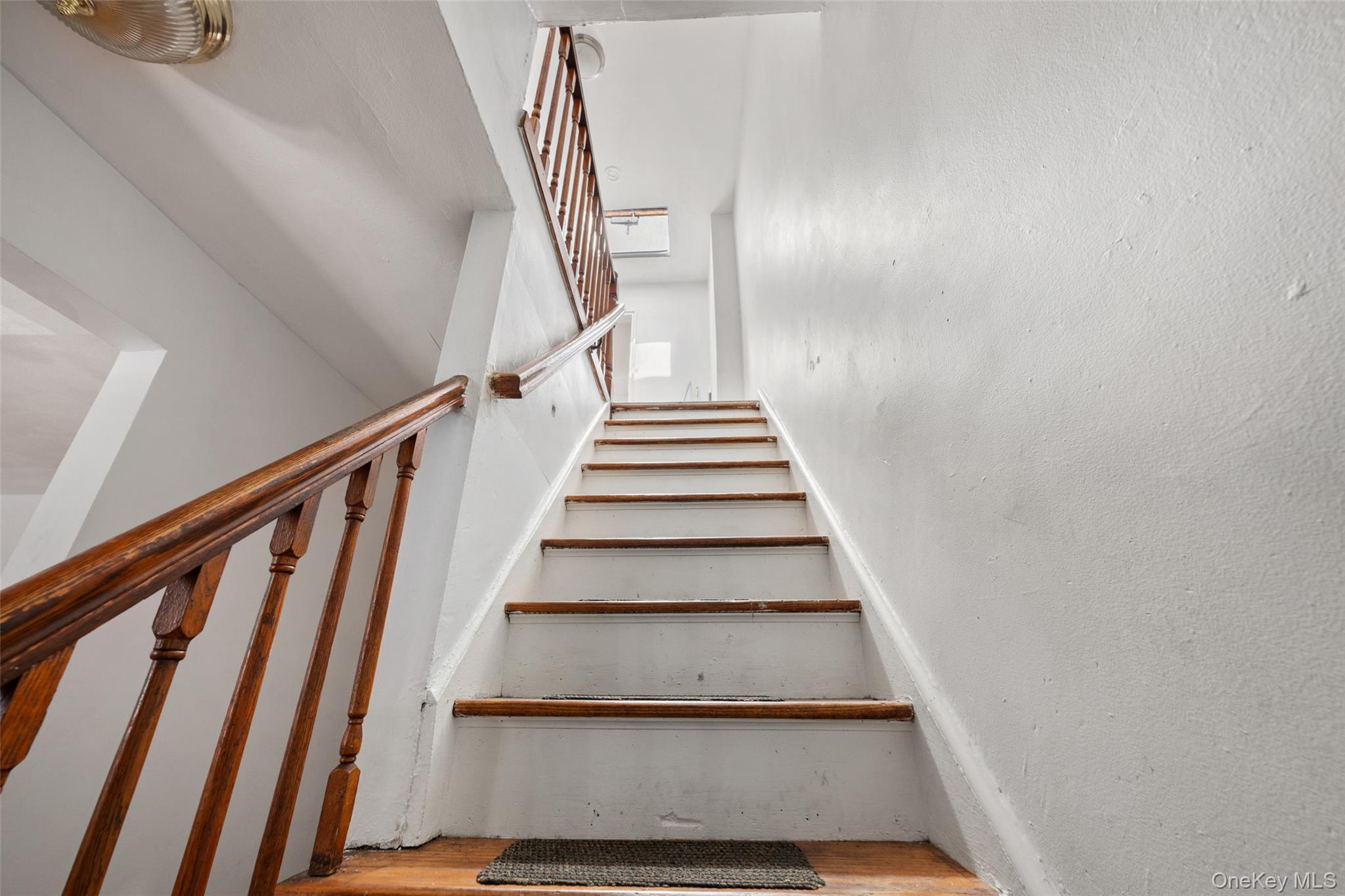Single Family 220th  Bronx, NY 10469, MLS-900910-8