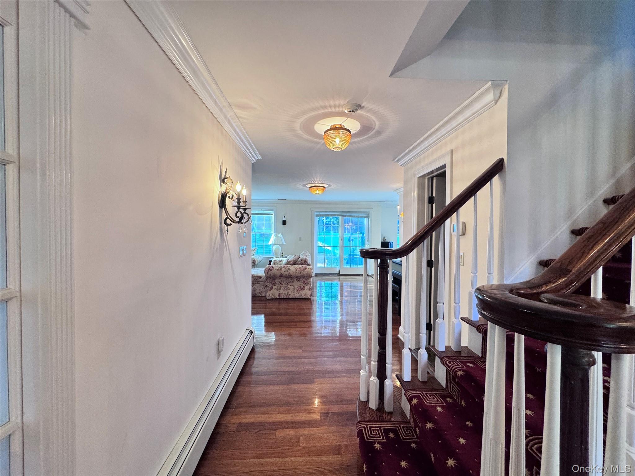 Single Family Moss Nassau County, NY 11753, MLS-900921-17