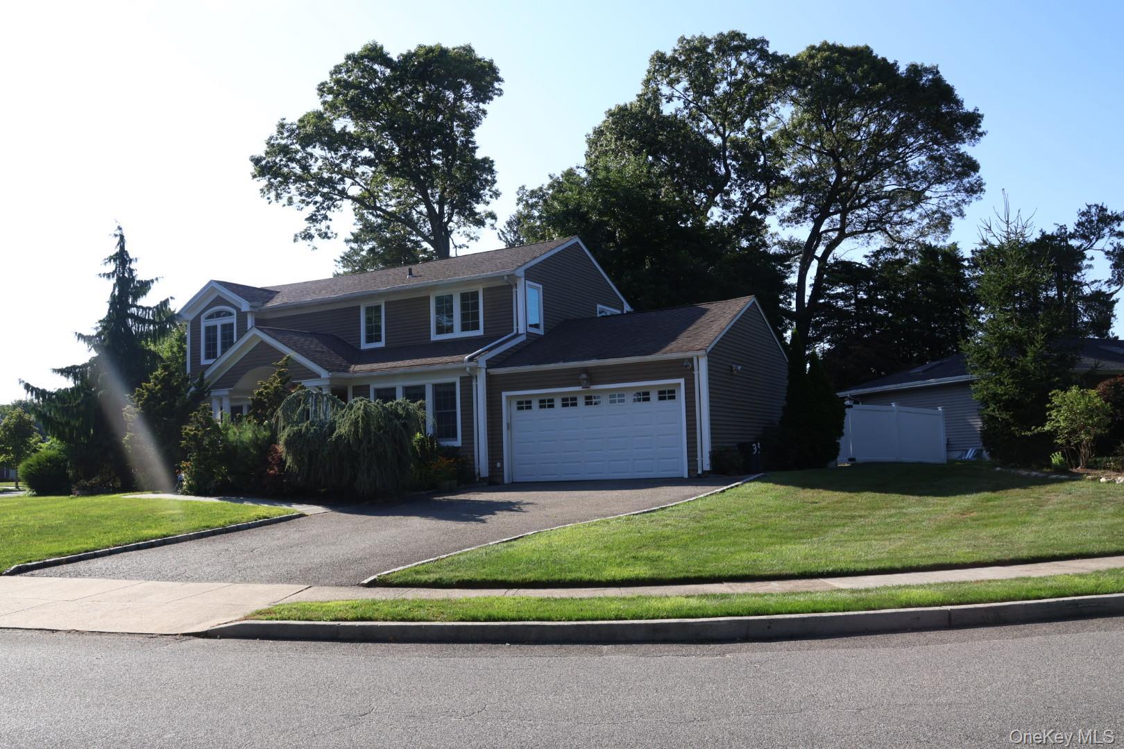 Single Family Moss  Nassau County, NY 11753, MLS-900921-33