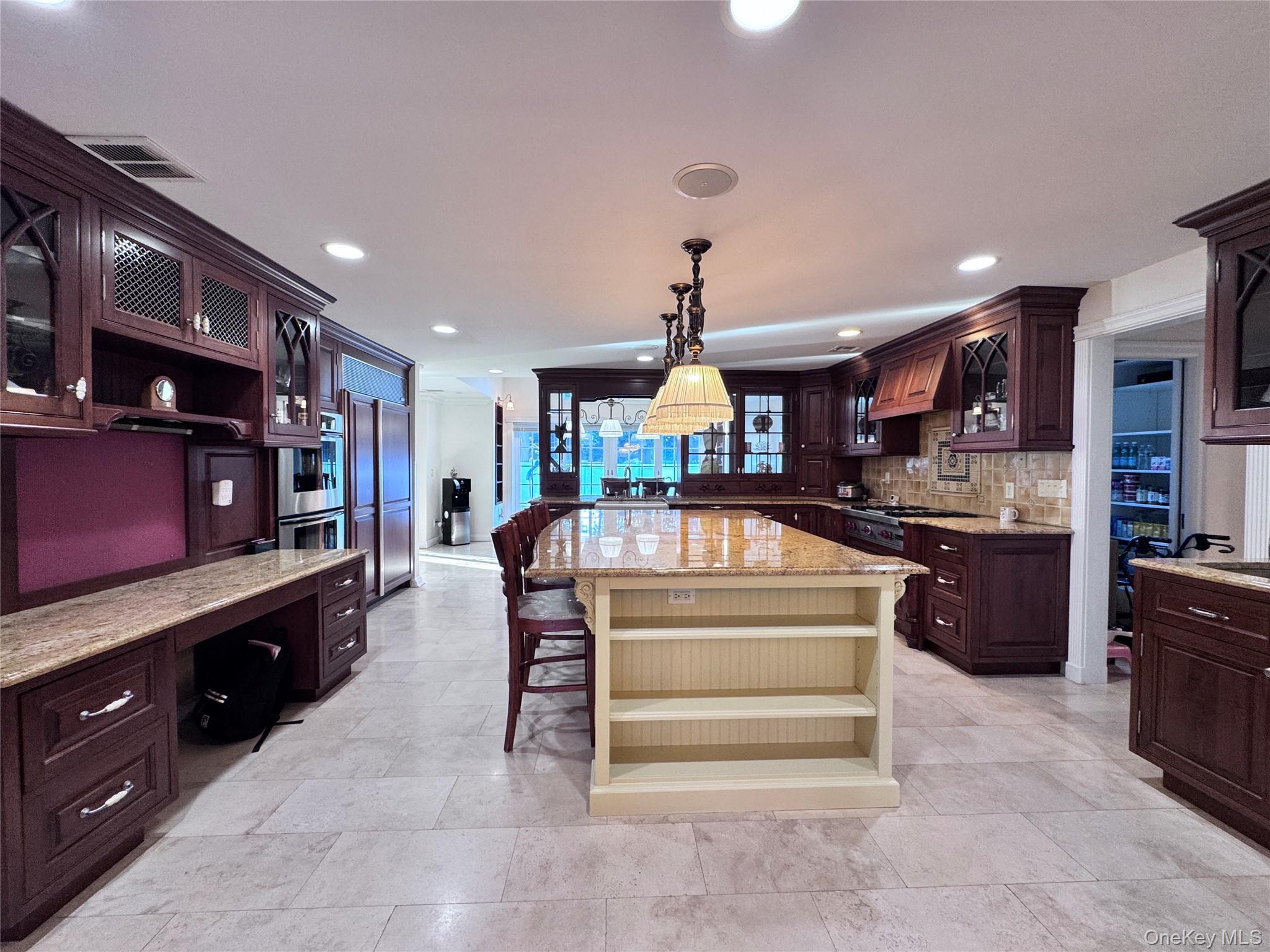 Single Family Moss Nassau County, NY 11753, MLS-900921-4