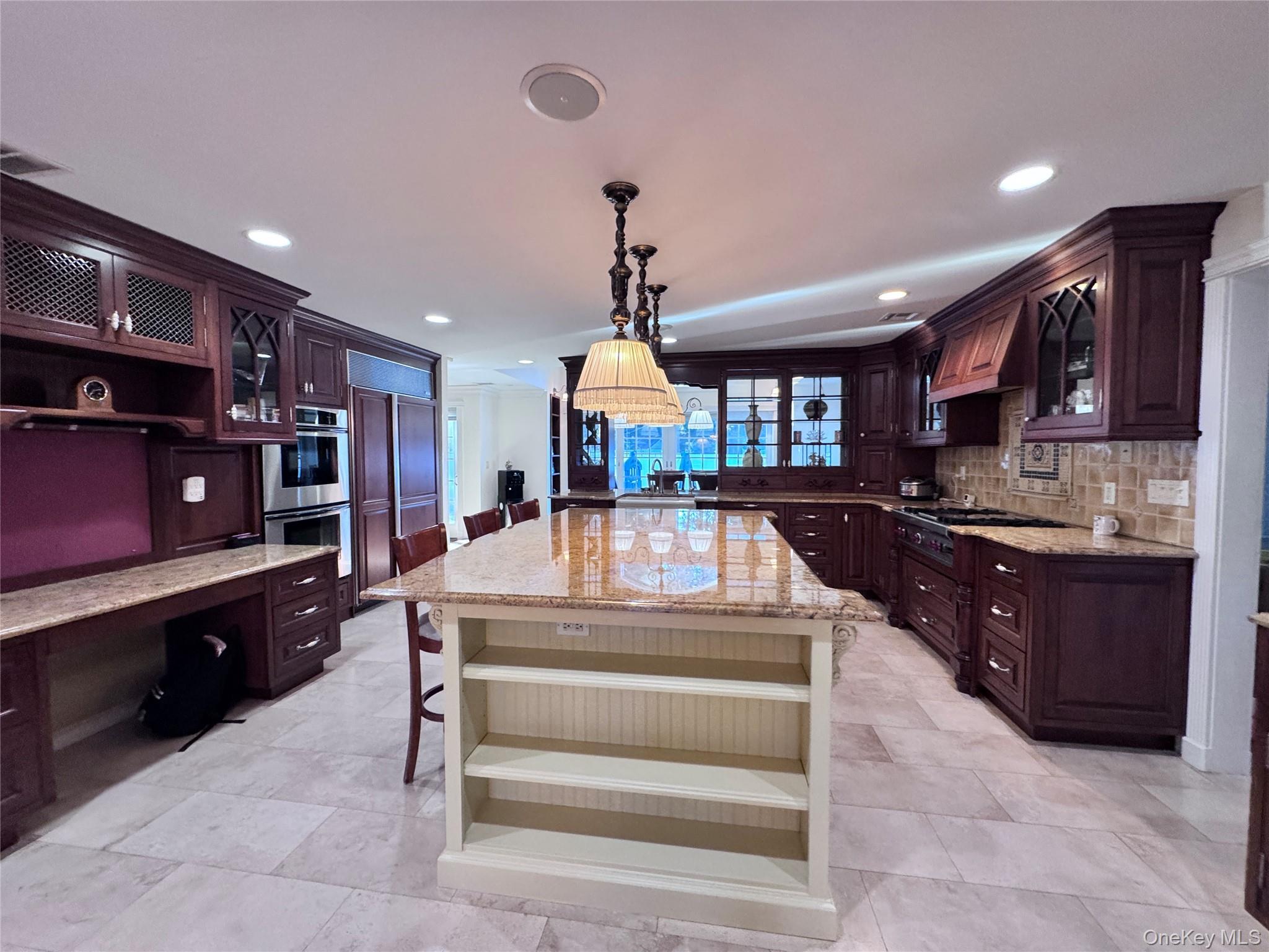 Single Family Moss Nassau County, NY 11753, MLS-900921-6