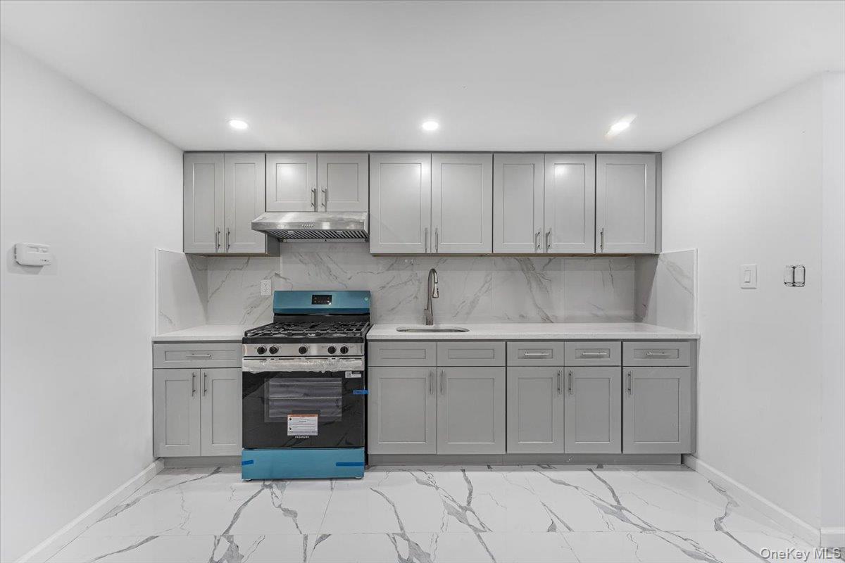 Single Family Lacombe  Bronx, NY 10473, MLS-900926-8