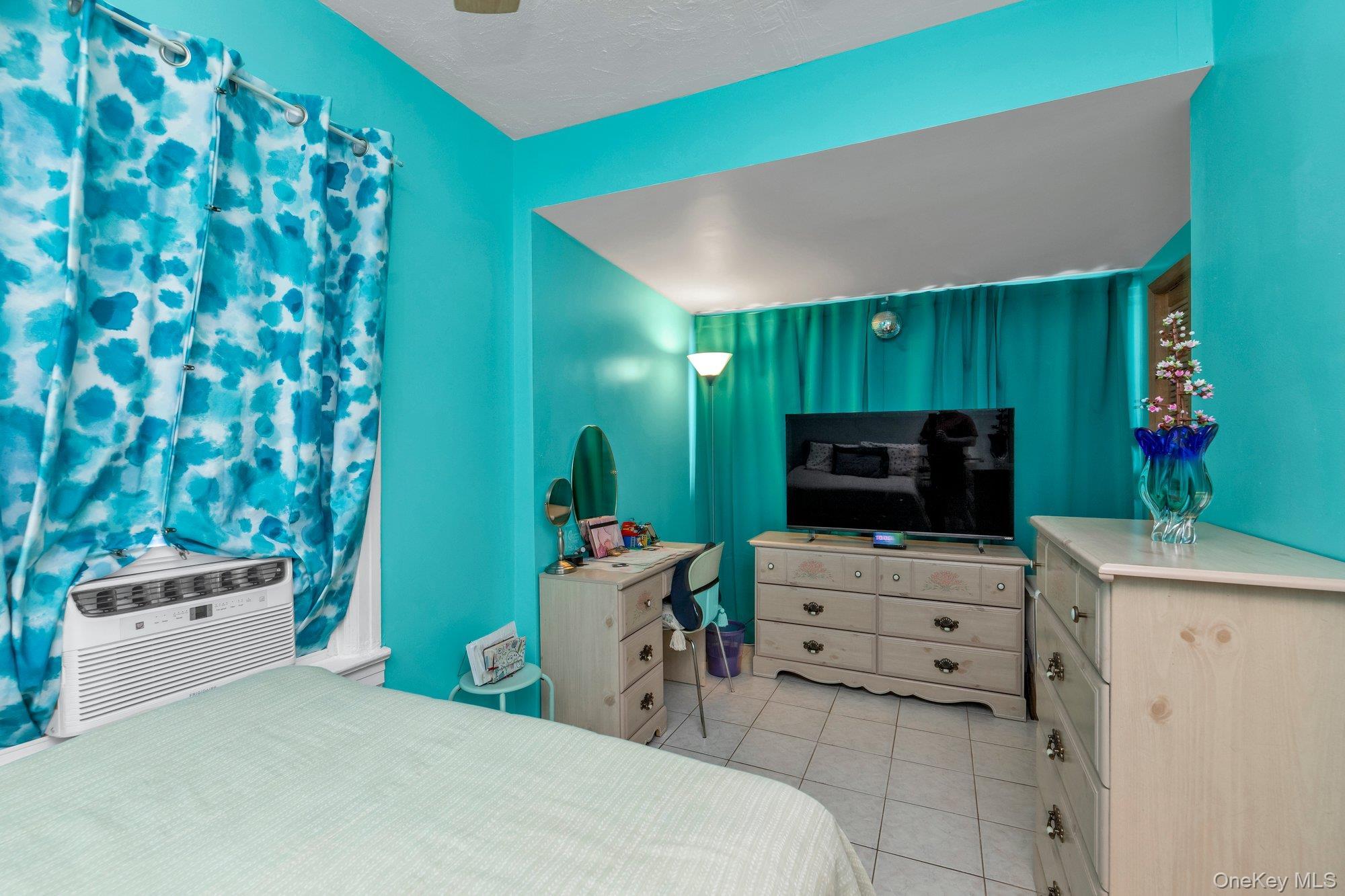 Single Family 124th Queens, NY 11420, MLS-900977-11