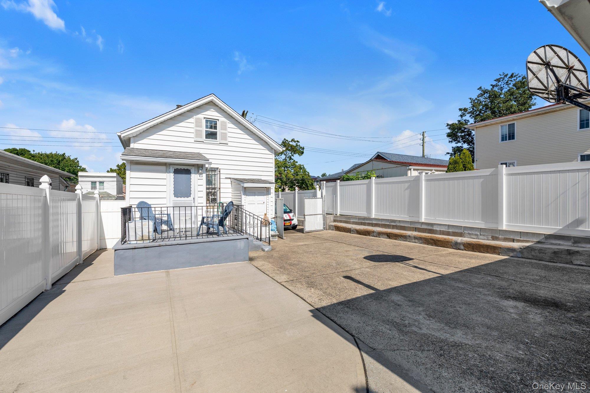 Single Family 124th Queens, NY 11420, MLS-900977-3