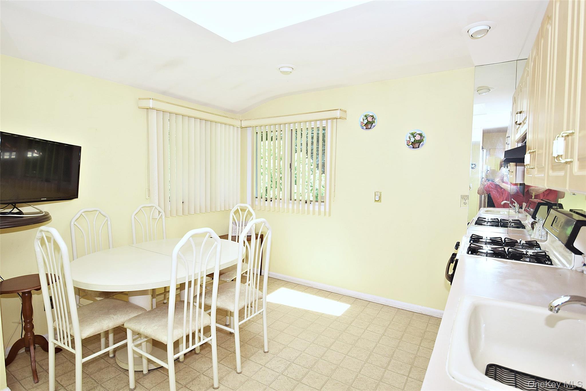 Single Family Lauren Suffolk County, NY 11746, MLS-900980-16