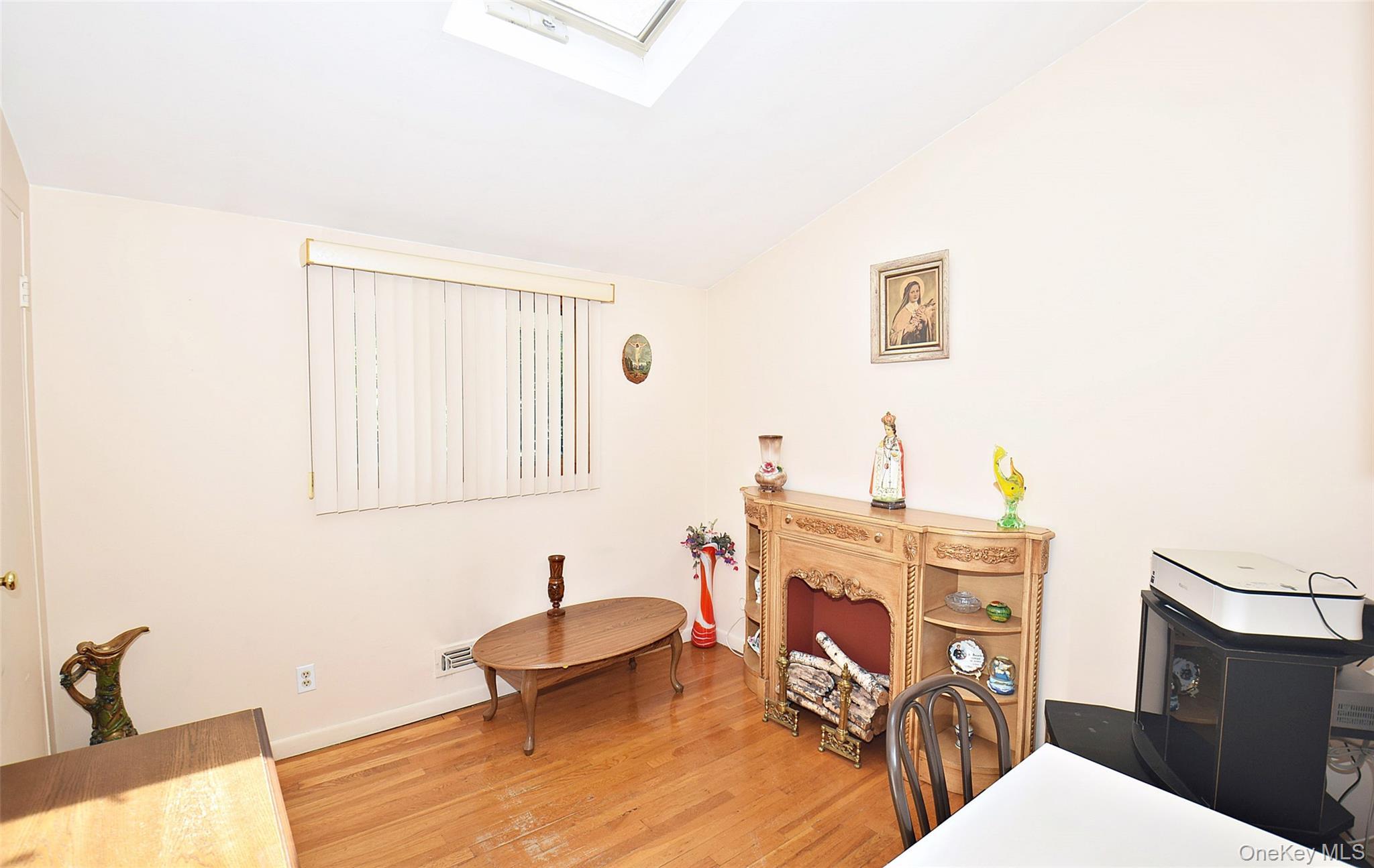 Single Family Lauren Suffolk County, NY 11746, MLS-900980-21