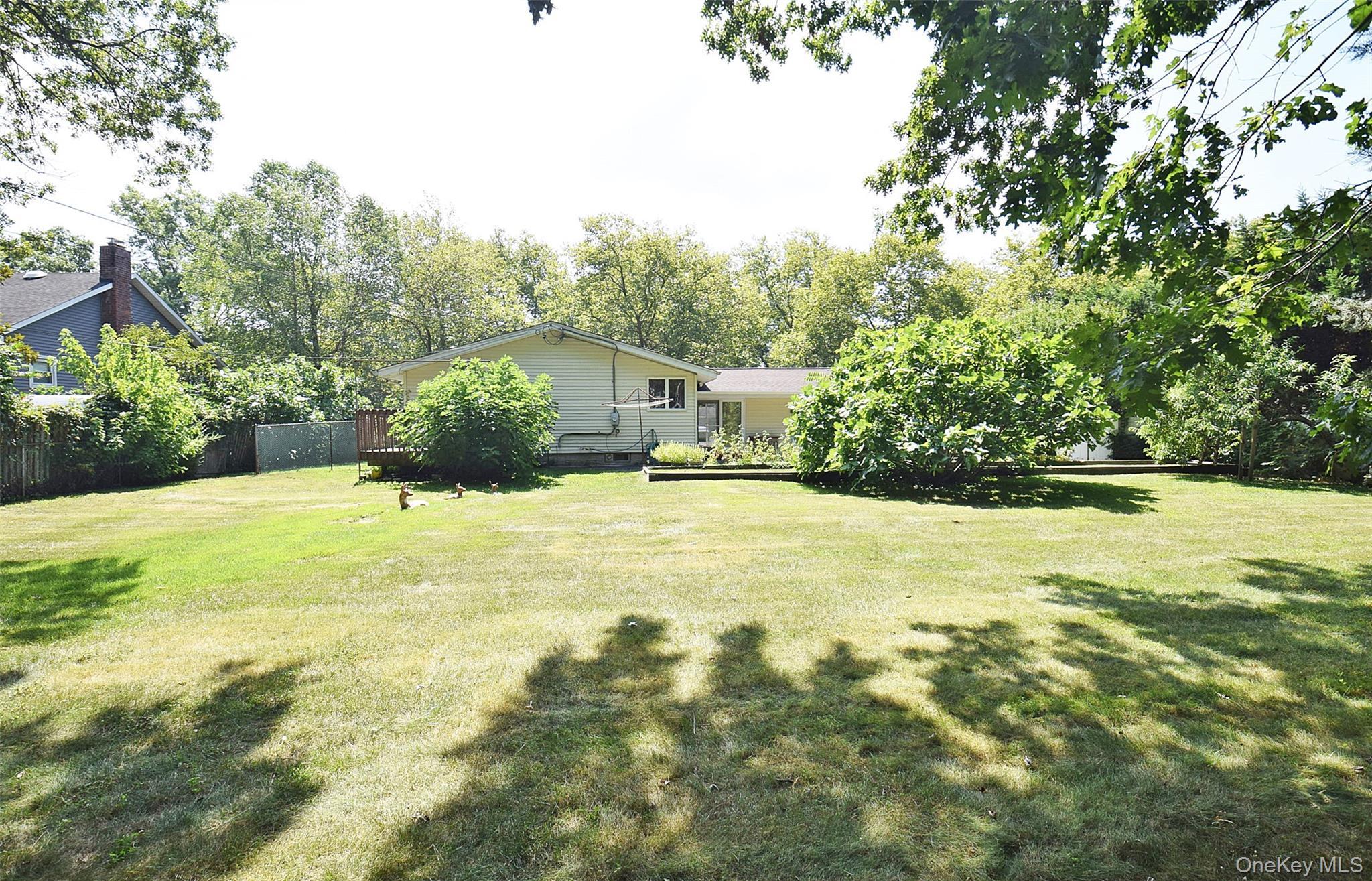 Single Family Lauren Suffolk County, NY 11746, MLS-900980-32
