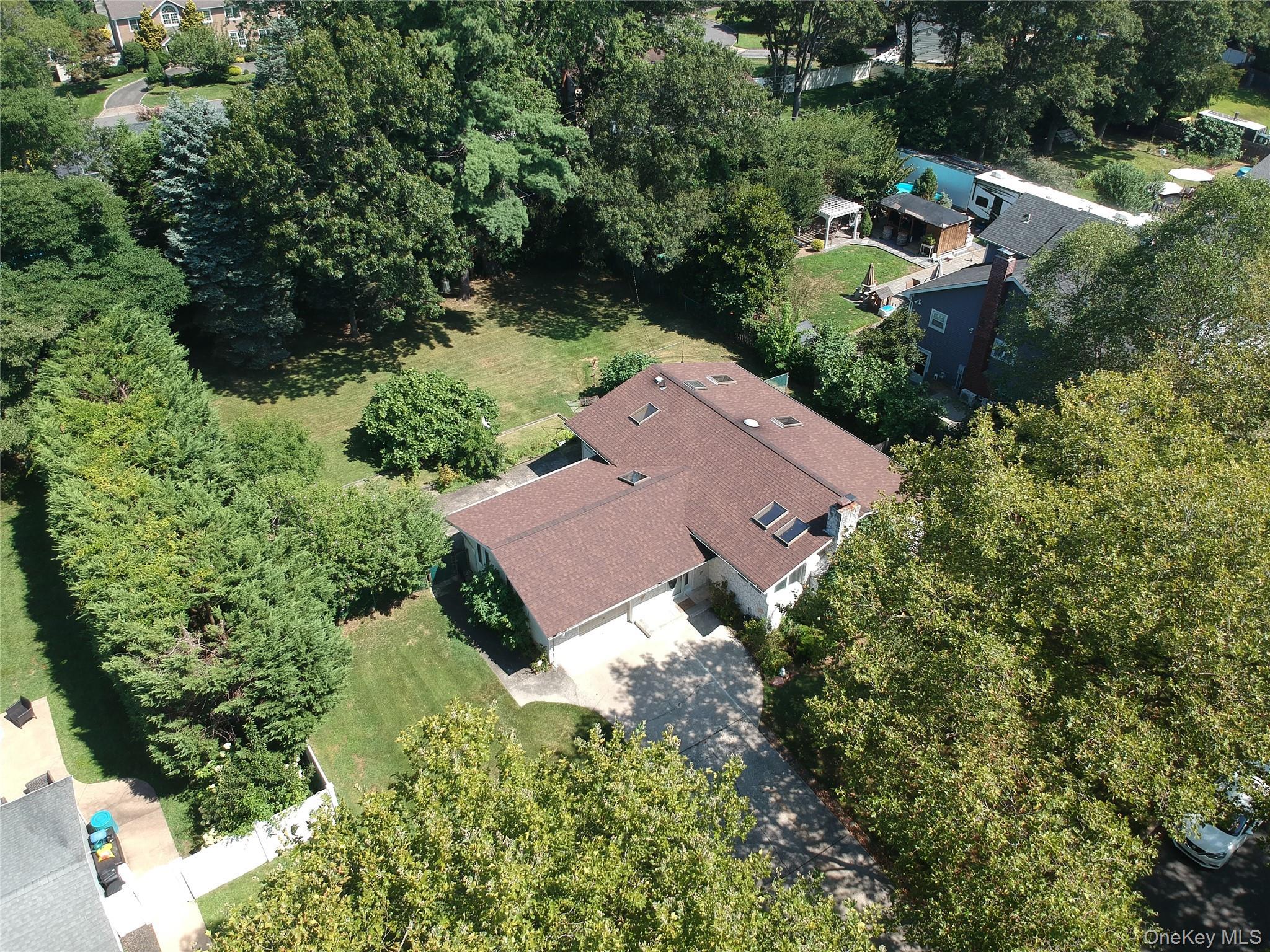 Single Family Lauren Suffolk County, NY 11746, MLS-900980-6