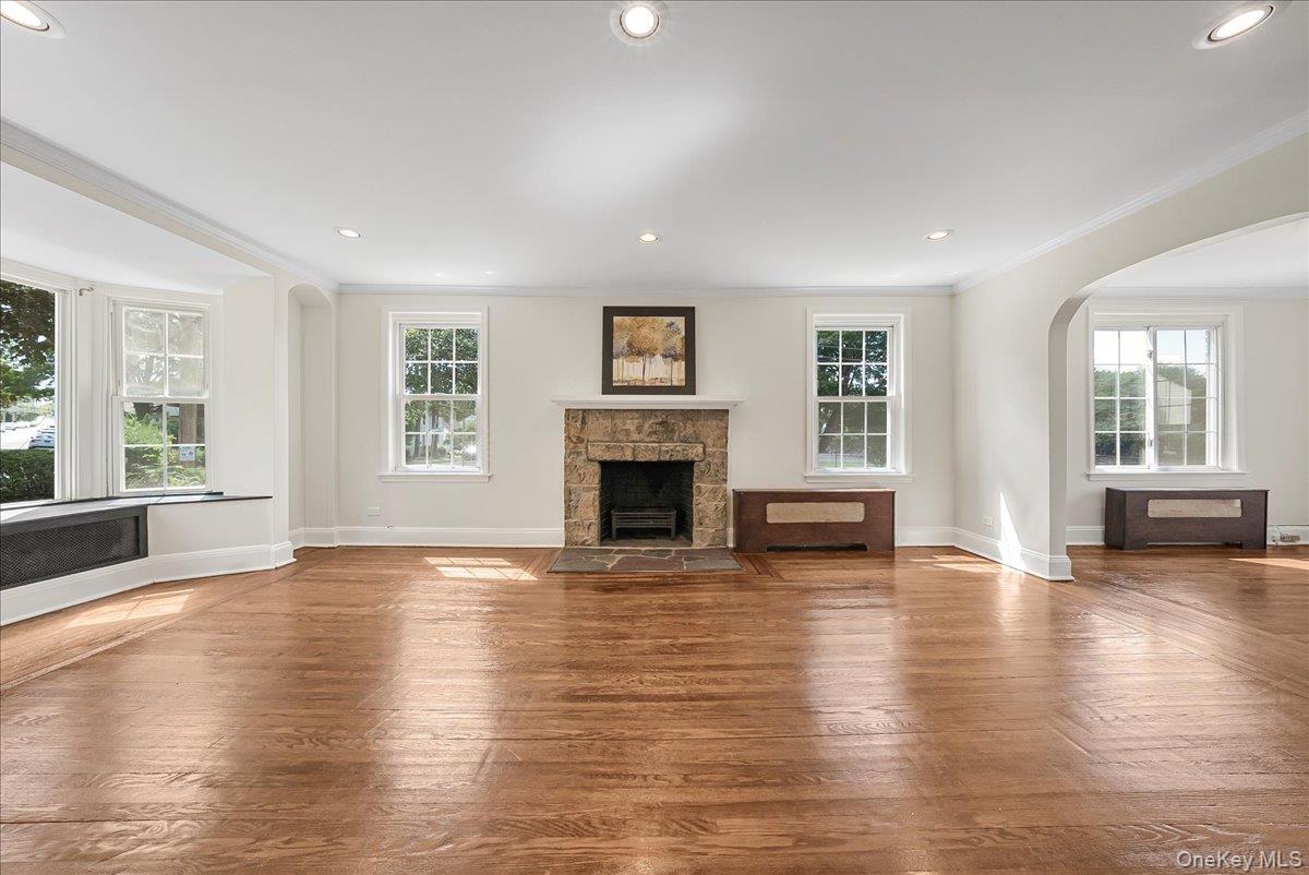 Single Family Park Westchester County, NY 10703, MLS-900986-21