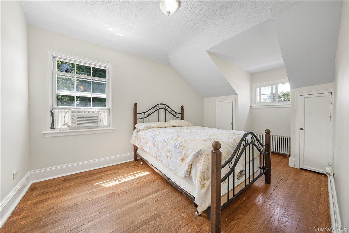 Single Family Park Westchester County, NY 10703, MLS-900986-39