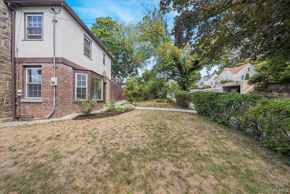 Single Family Park Westchester County, NY 10703, MLS-900986-8