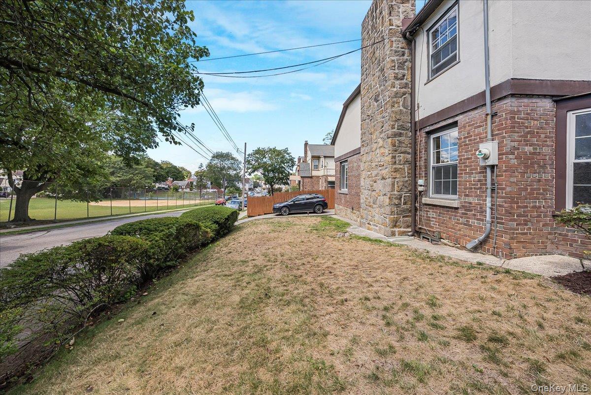 Single Family Park Westchester County, NY 10703, MLS-900986-9