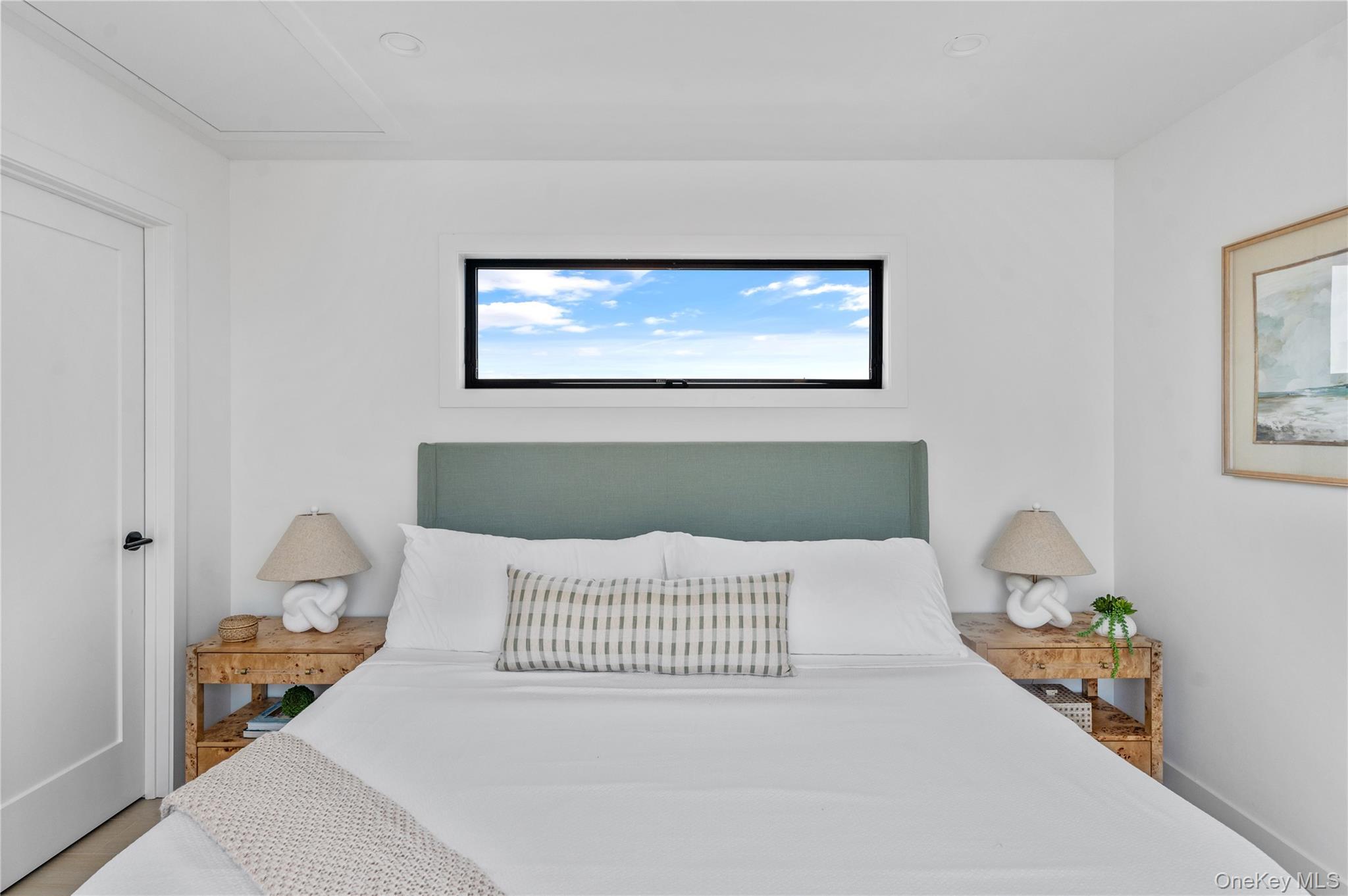 Single Family Wilmot Suffolk County, NY 11770, MLS-901003-14