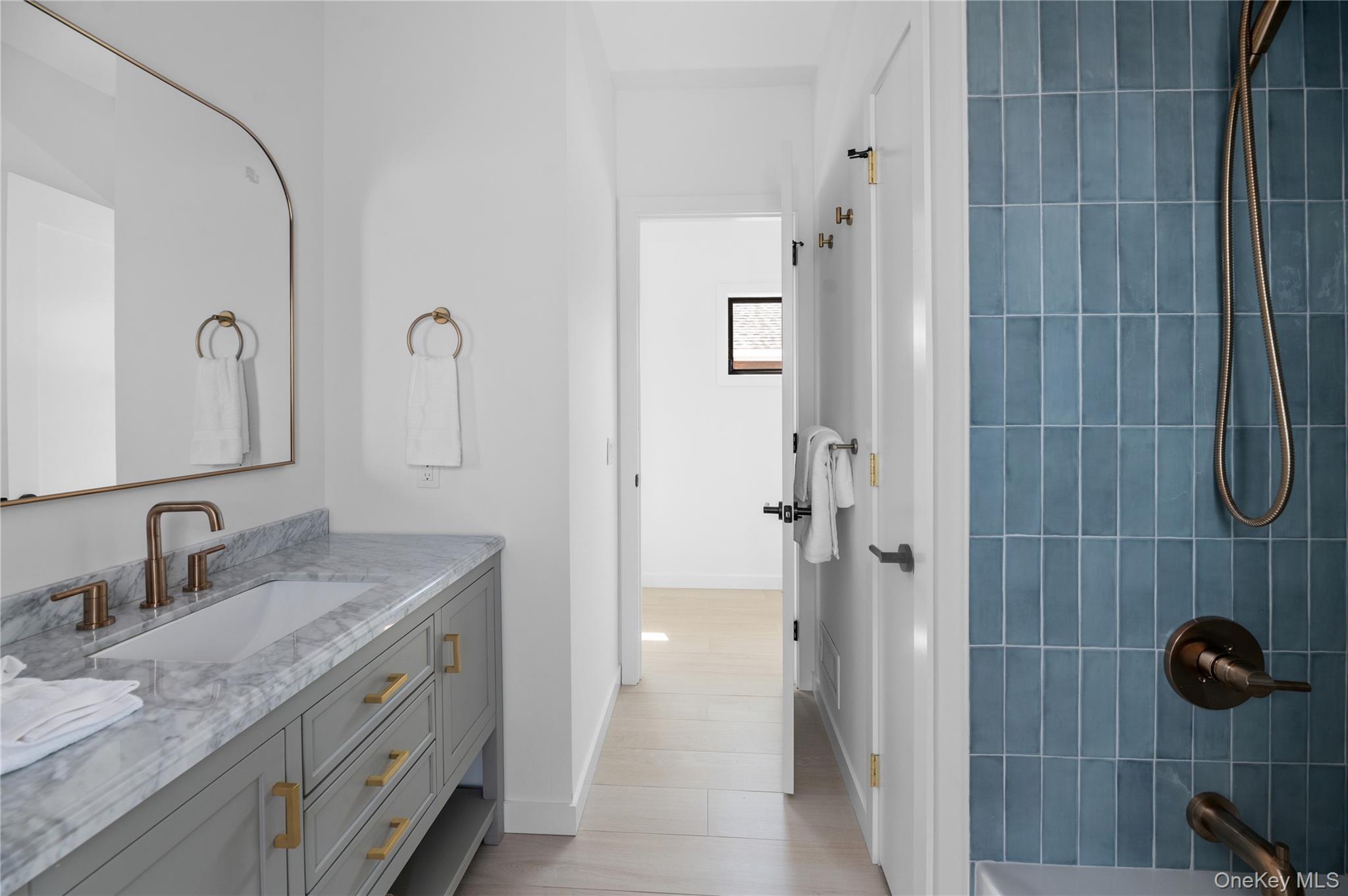 Single Family Wilmot Suffolk County, NY 11770, MLS-901003-22