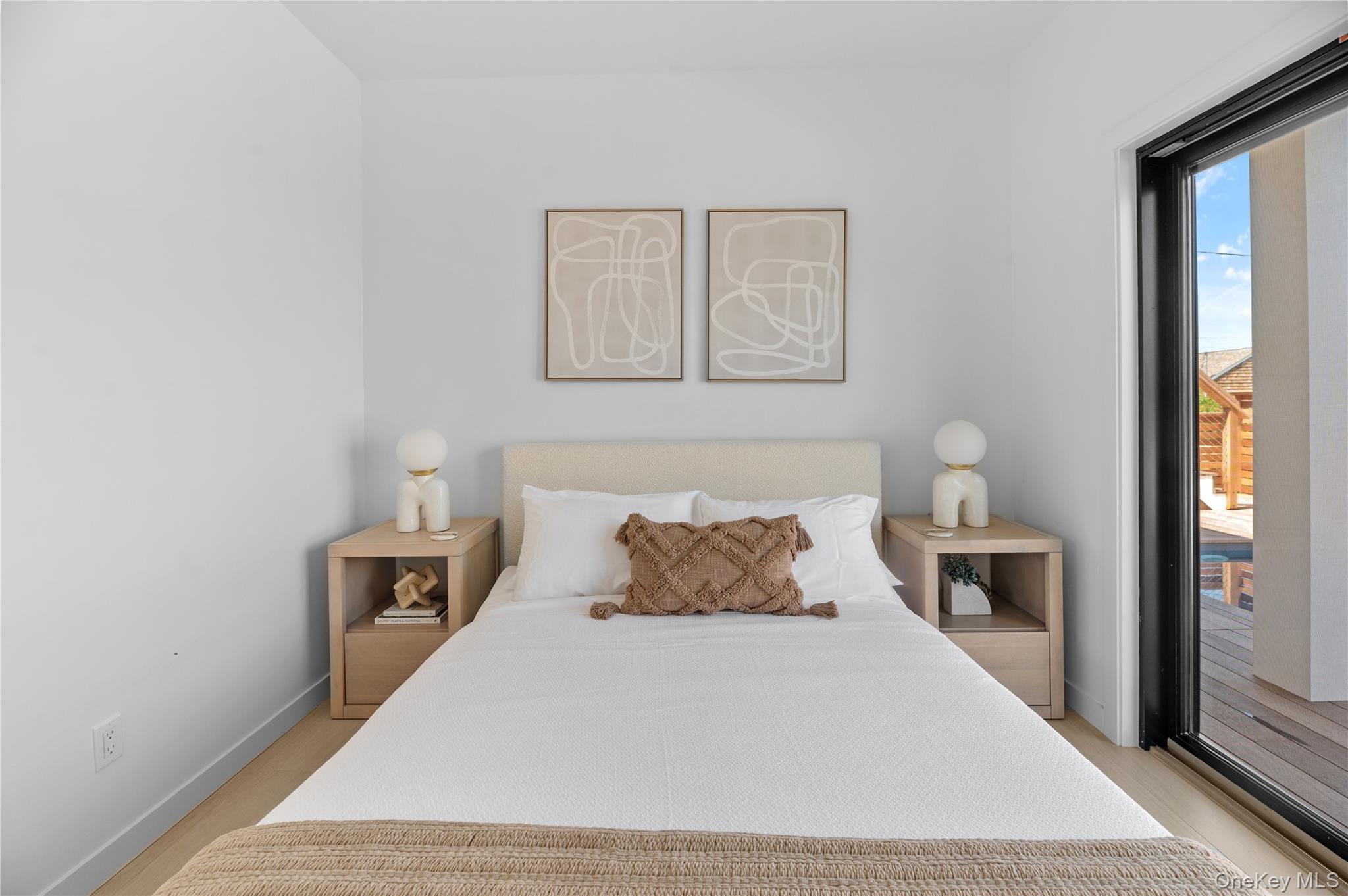 Single Family Wilmot Suffolk County, NY 11770, MLS-901003-23