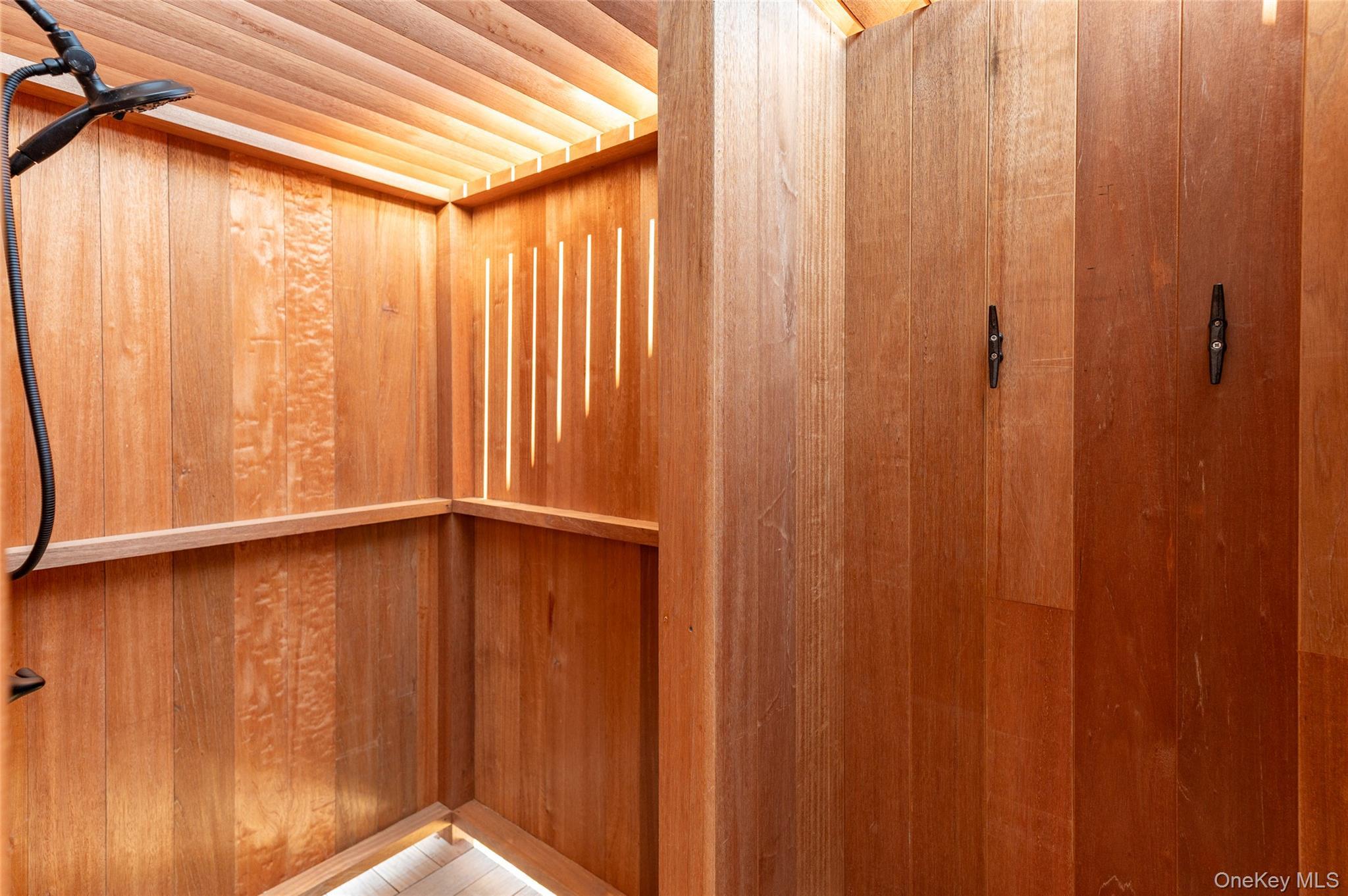 Single Family Wilmot Suffolk County, NY 11770, MLS-901003-32