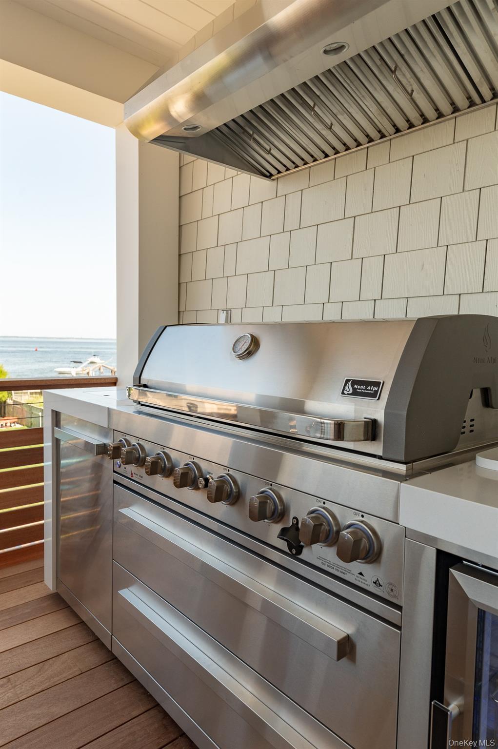 Single Family Wilmot Suffolk County, NY 11770, MLS-901003-35