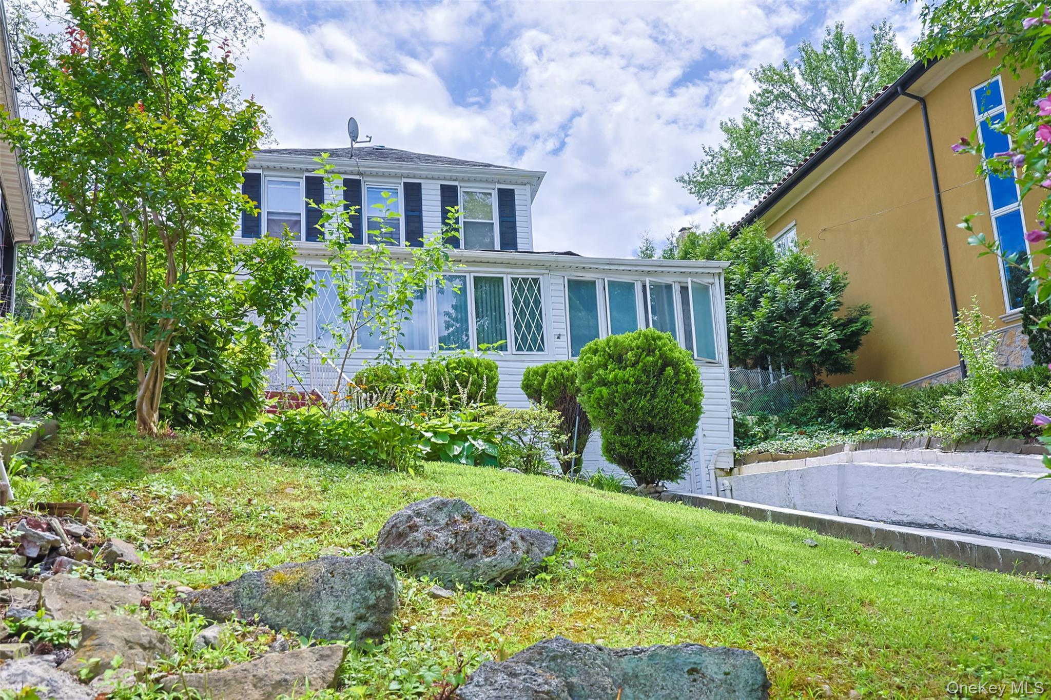 Single Family Mclaughlin  Queens, NY 11423, MLS-901019-2