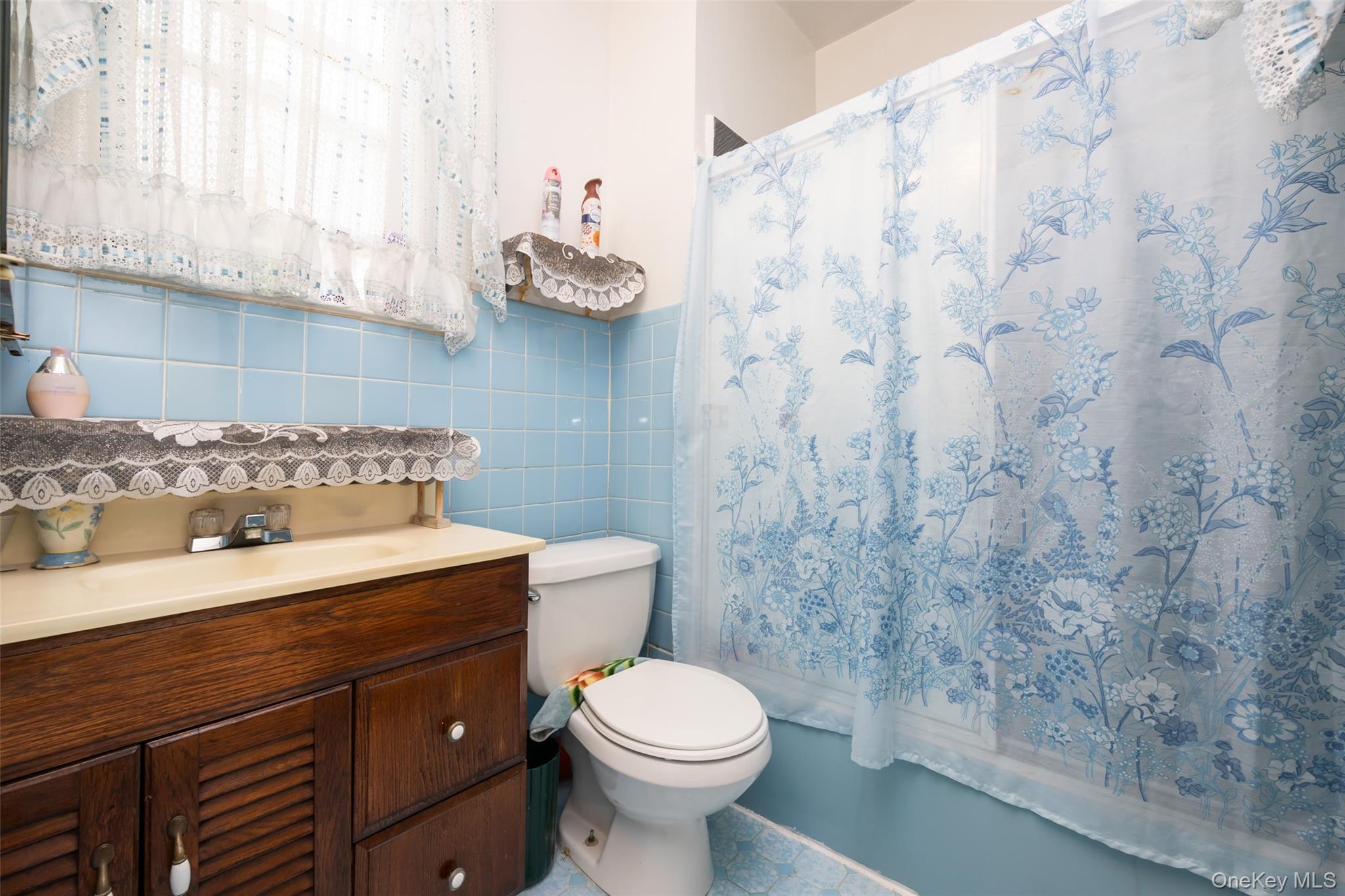 Single Family Mclaughlin  Queens, NY 11423, MLS-901019-29