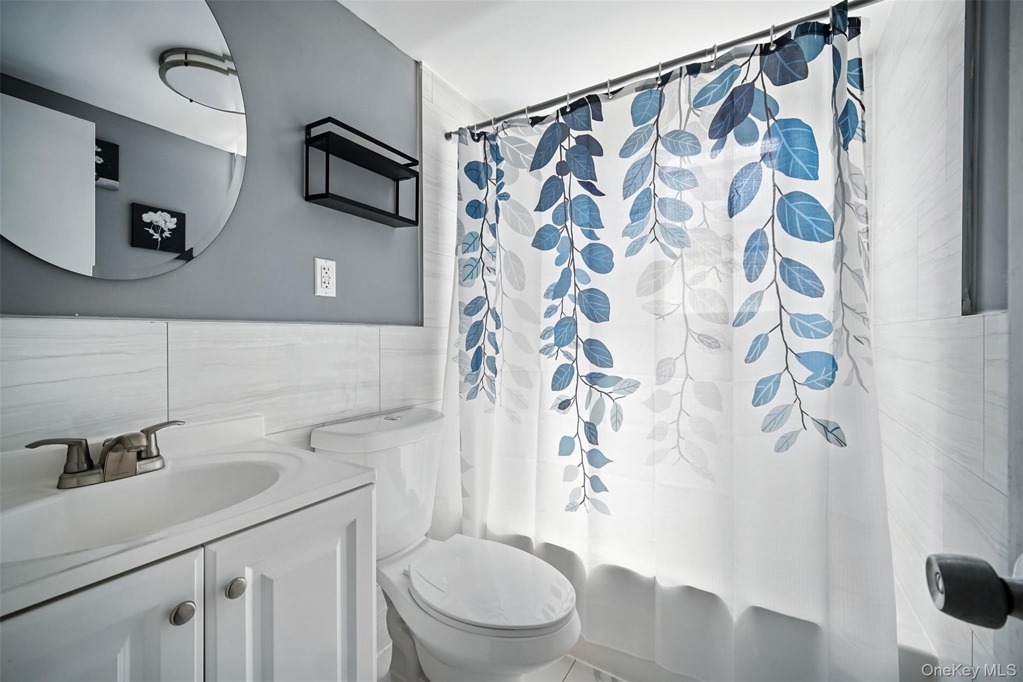 Single Family Casper Nassau County, NY 11580, MLS-901047-13