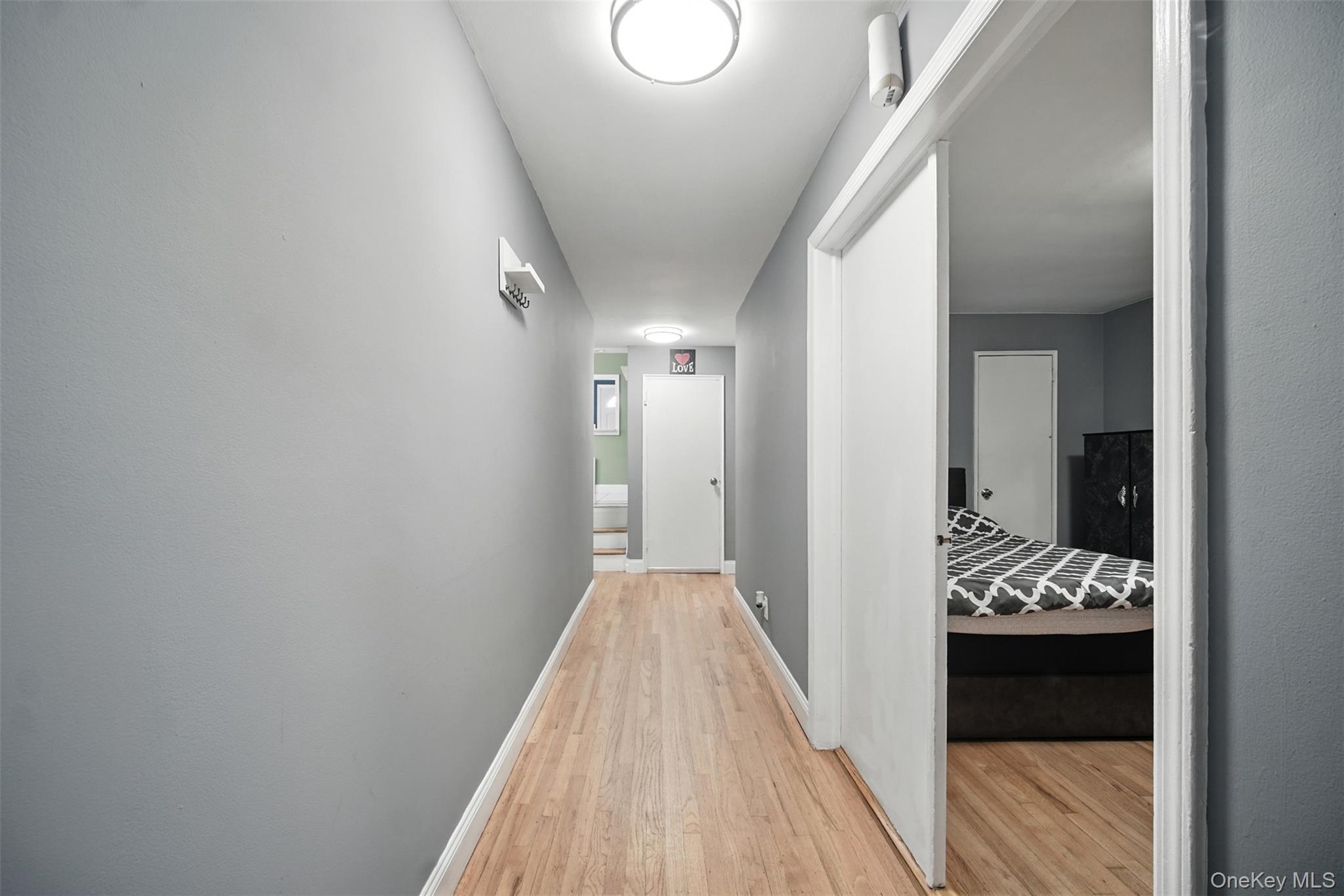 Single Family Casper Nassau County, NY 11580, MLS-901047-3