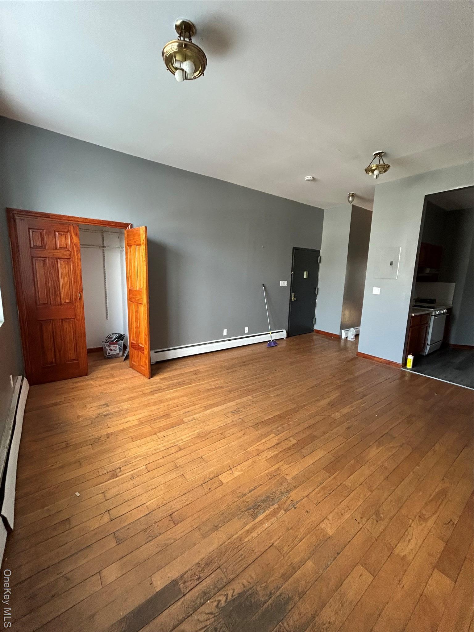 Single Family Rockaway Blvd Queens, NY 11436, MLS-901074-9