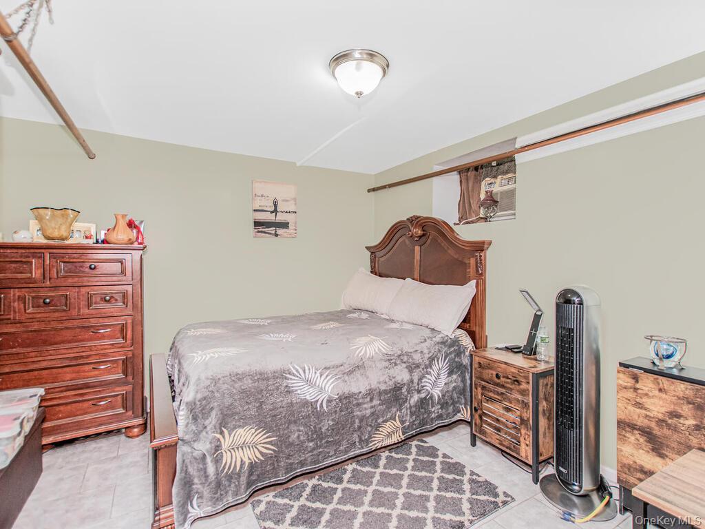 Single Family Rombouts  Bronx, NY 10466, MLS-901076-20