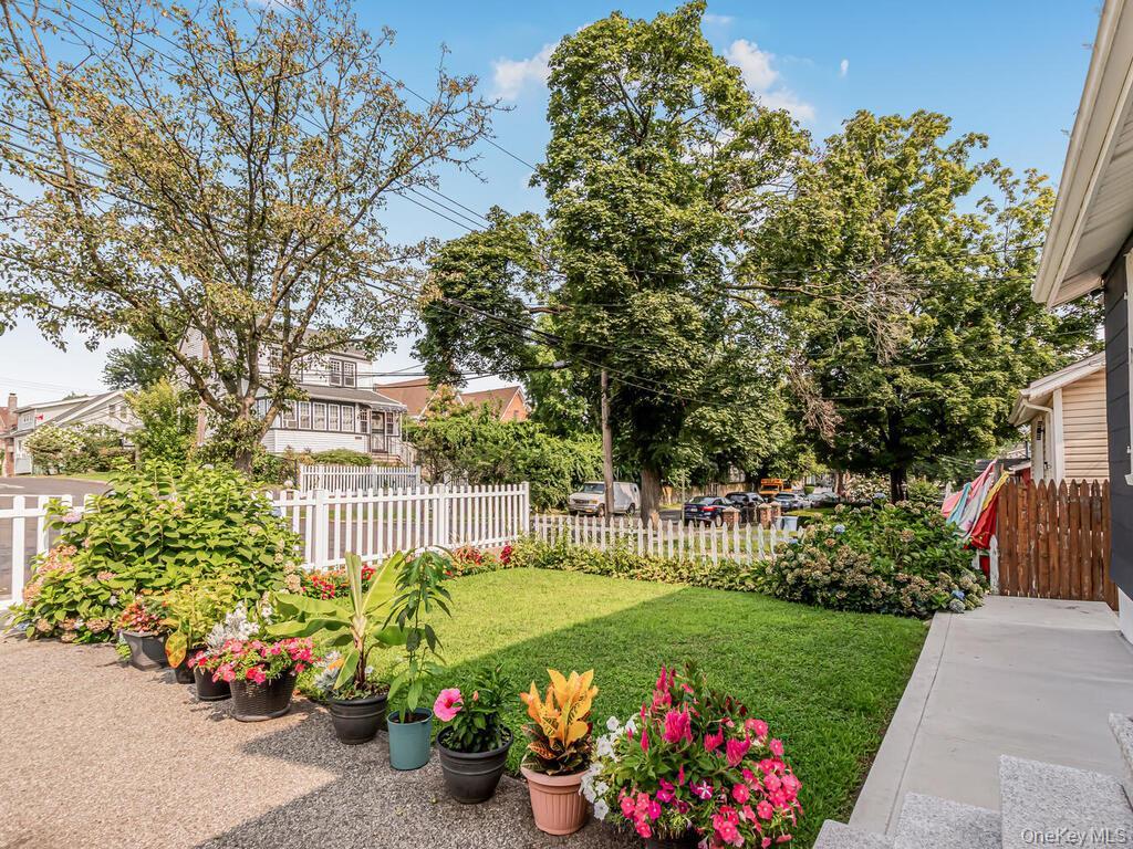 Single Family Rombouts  Bronx, NY 10466, MLS-901076-3