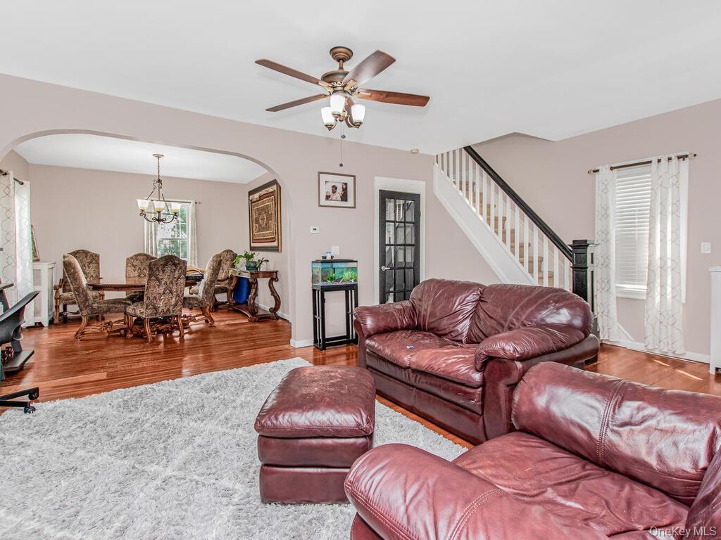 Single Family Rombouts  Bronx, NY 10466, MLS-901076-6