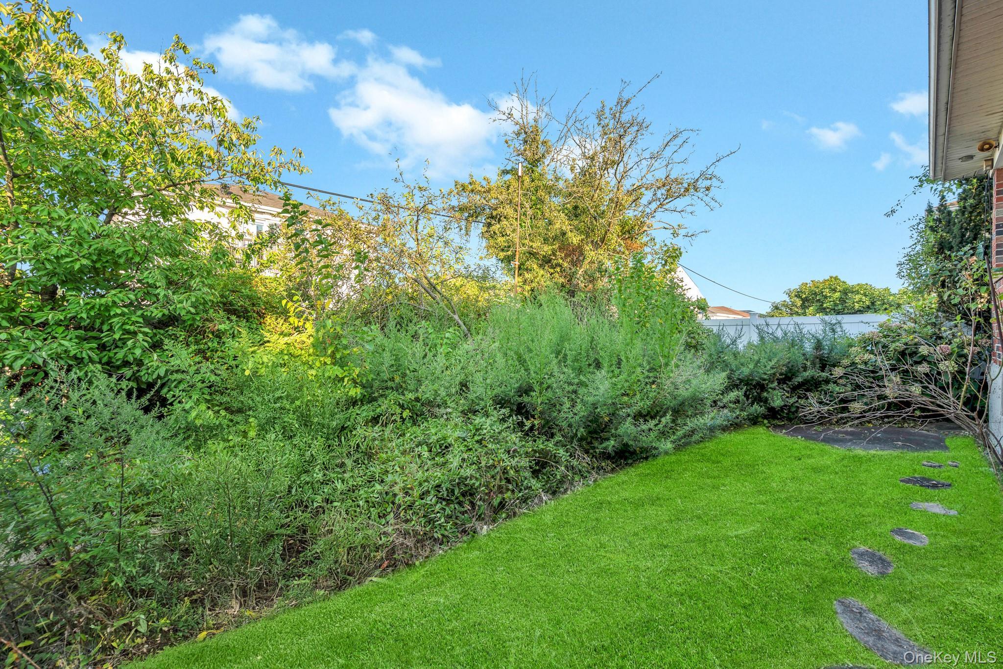 Single Family 89th Queens, NY 11414, MLS-901095-27