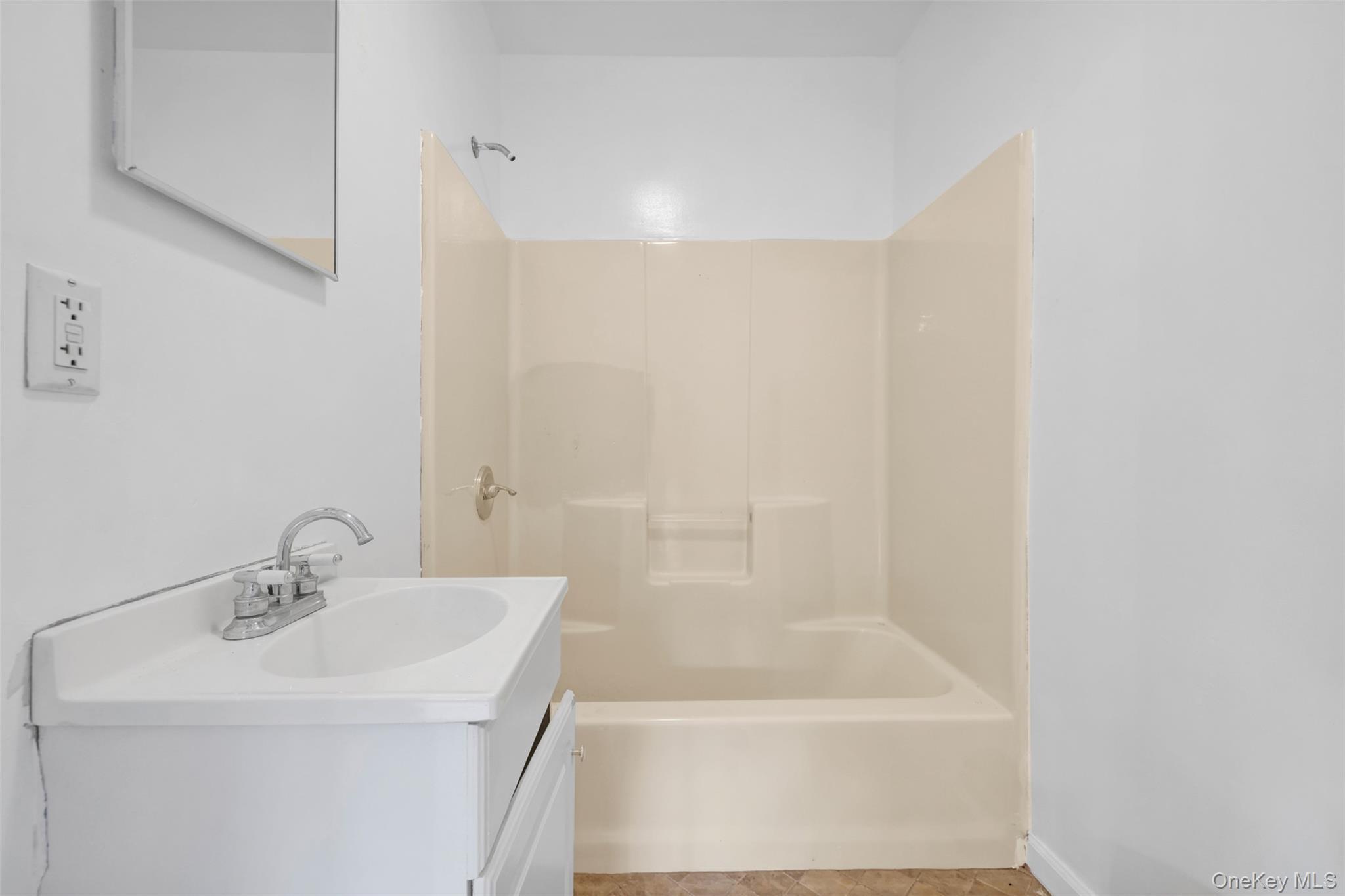 Single Family Edgewood Sullivan County, NY 12779, MLS-901115-34