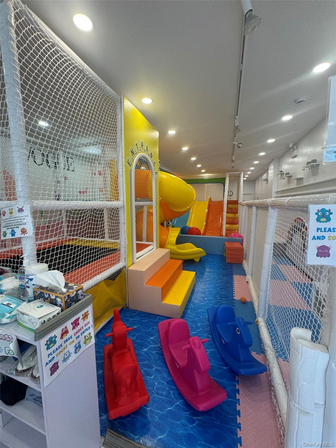 Business Opportunity 3rd Brooklyn, NY 11209, MLS-901125-12