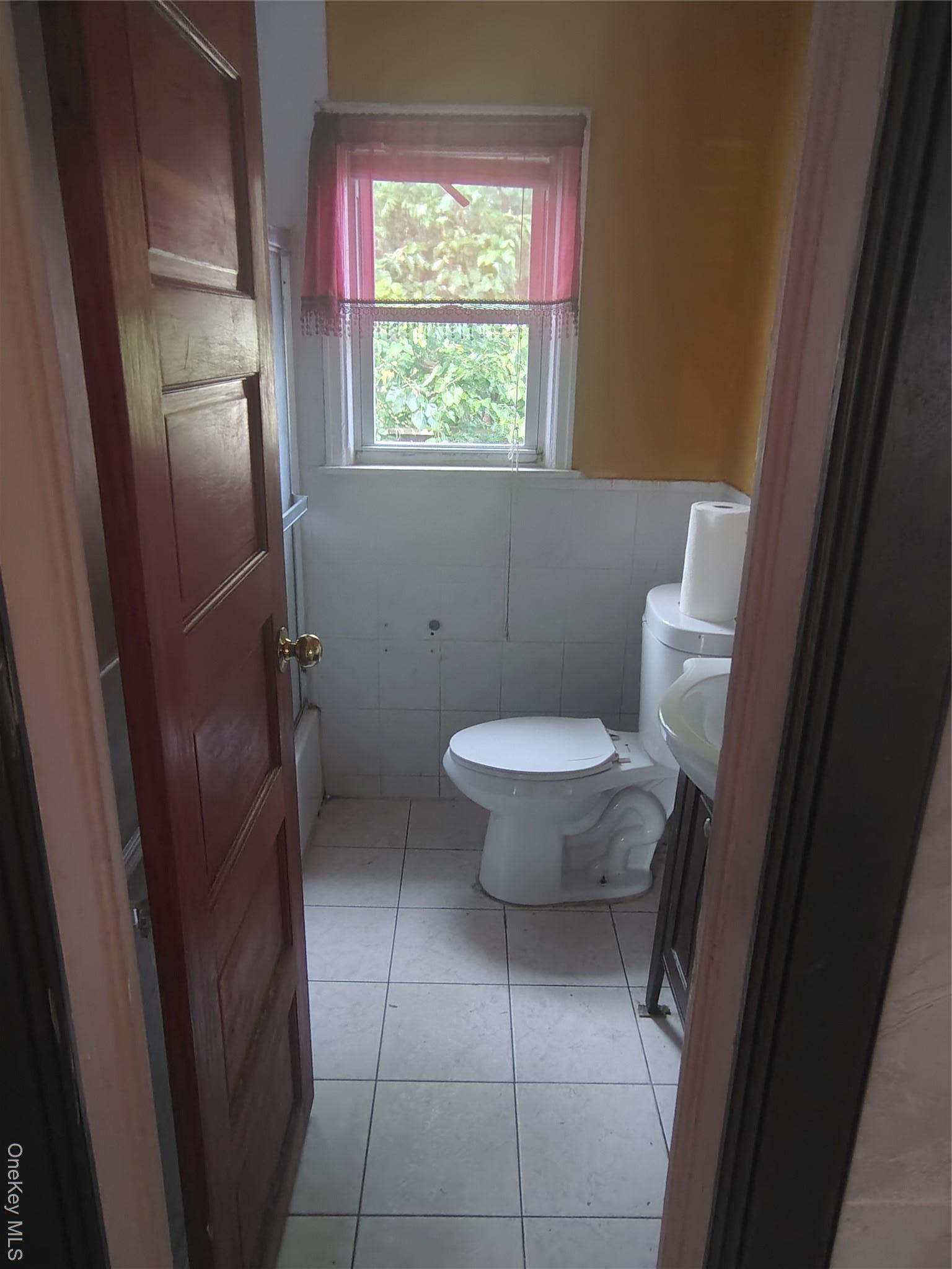 Single Family Meadow  Nassau County, NY 11554, MLS-901142-5