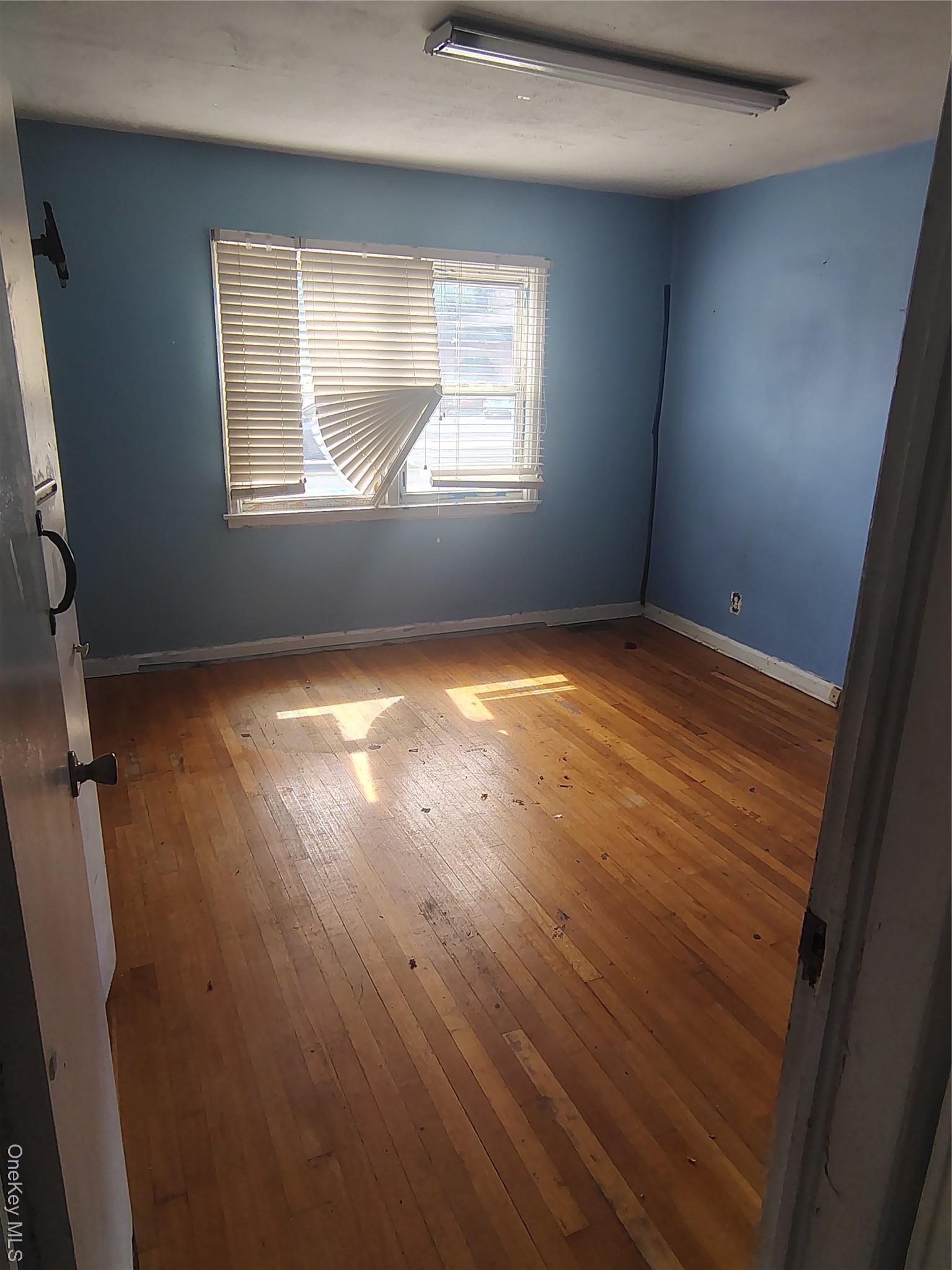 Single Family Meadow  Nassau County, NY 11554, MLS-901142-7