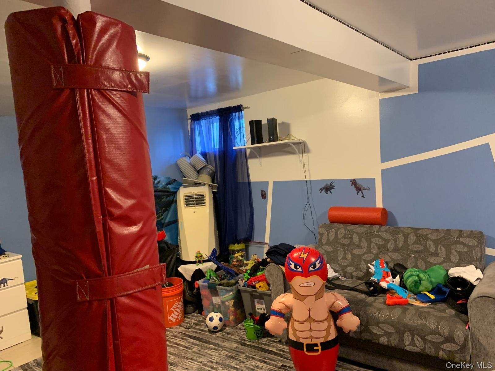 Single Family 104th Queens, NY 11429, MLS-901167-40