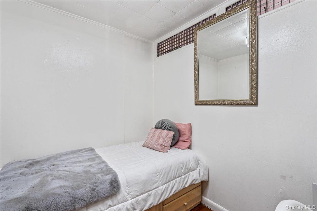Single Family Bronxdale  Bronx, NY 10462, MLS-901176-10