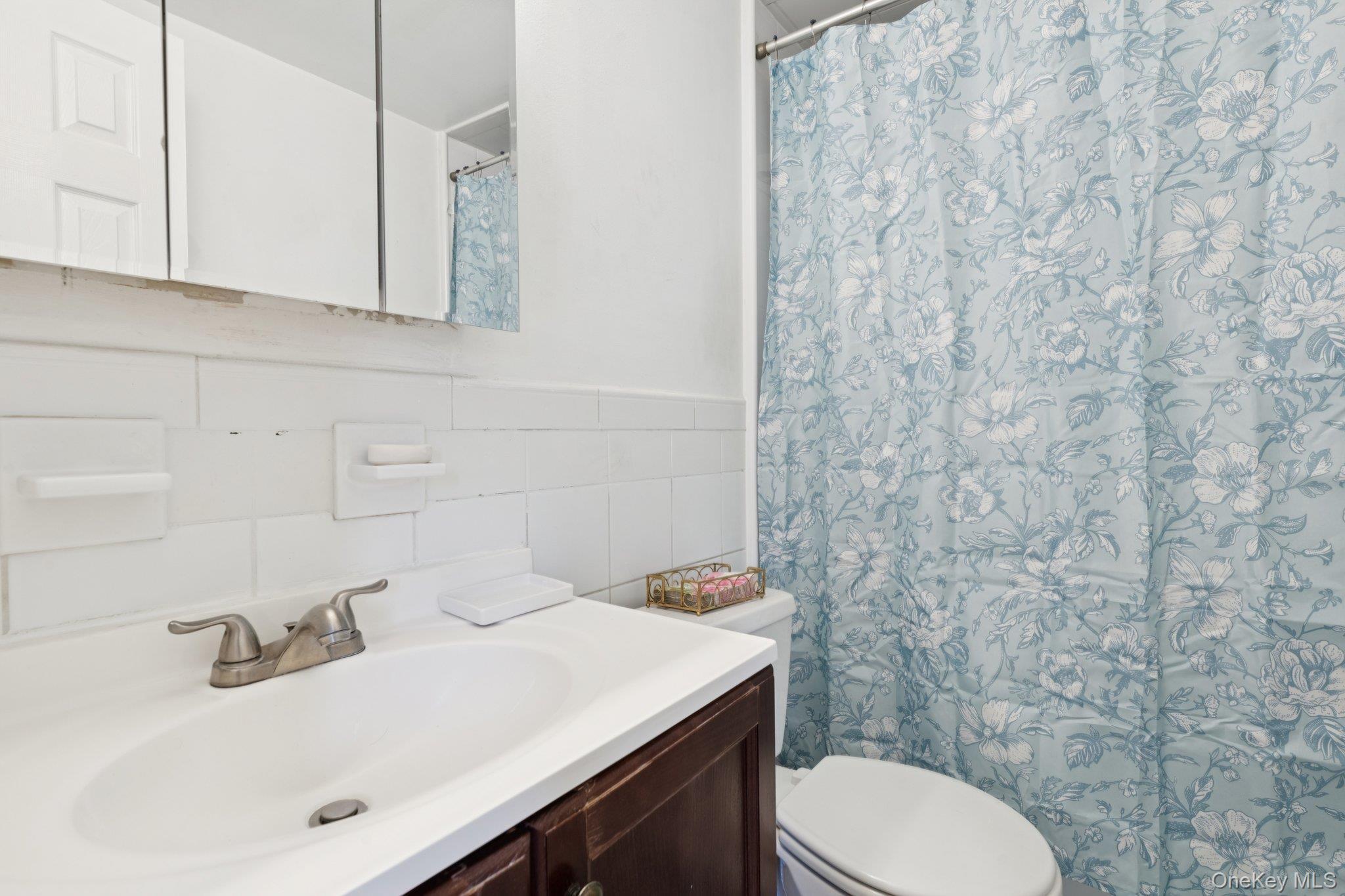 Single Family Clarkson  Suffolk County, NY 11738, MLS-901203-14