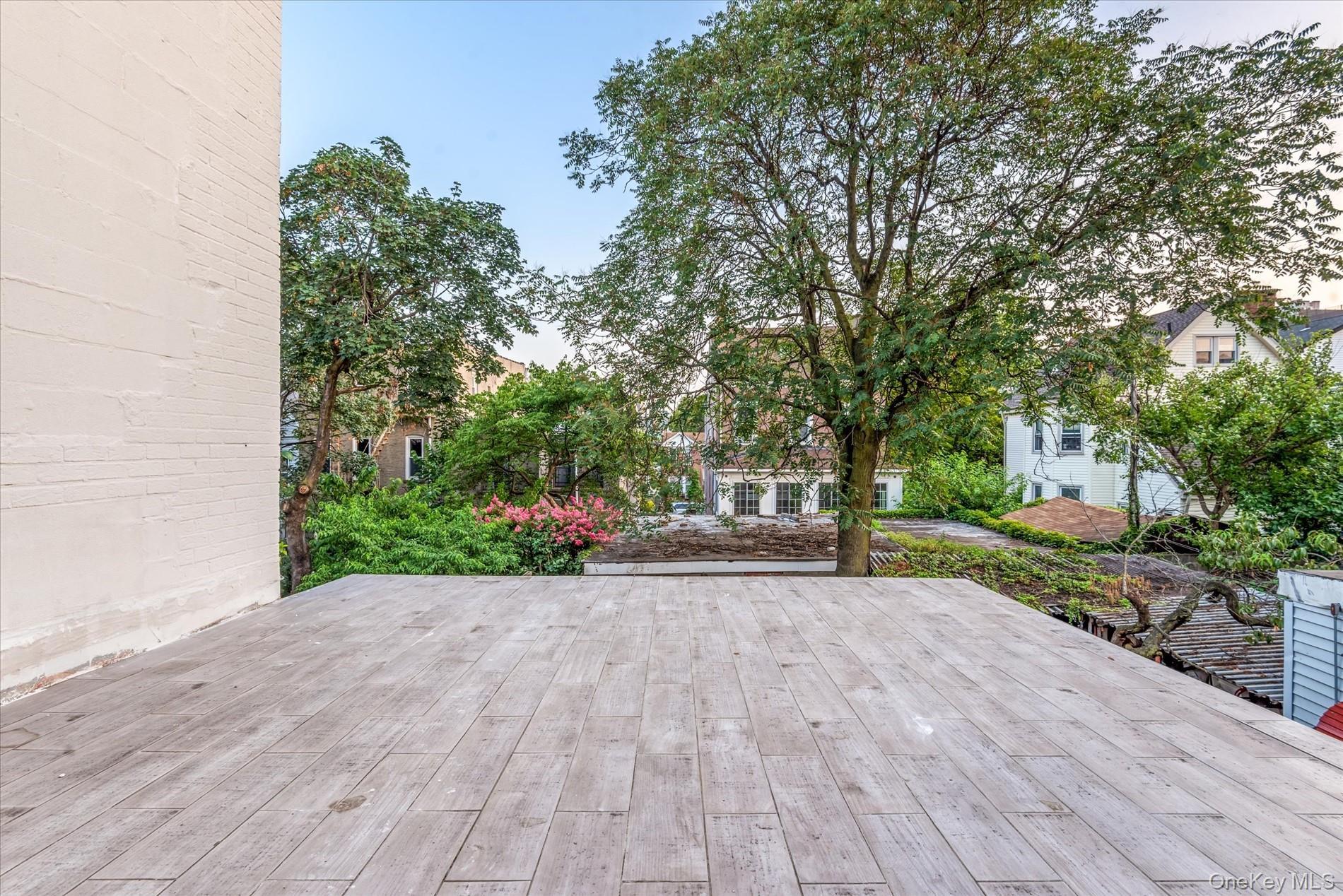 Single Family Welling  Queens, NY 11102, MLS-901226-22