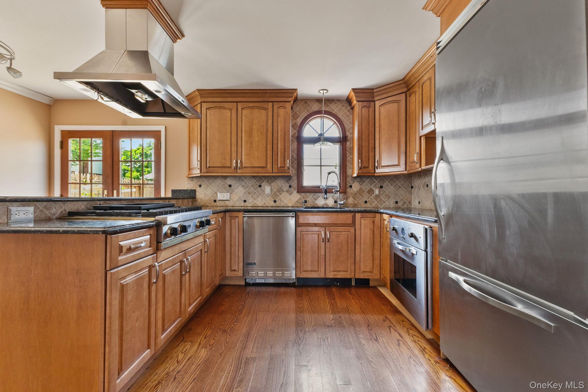 Single Family Tierney  Bronx, NY 10465, MLS-901230-7