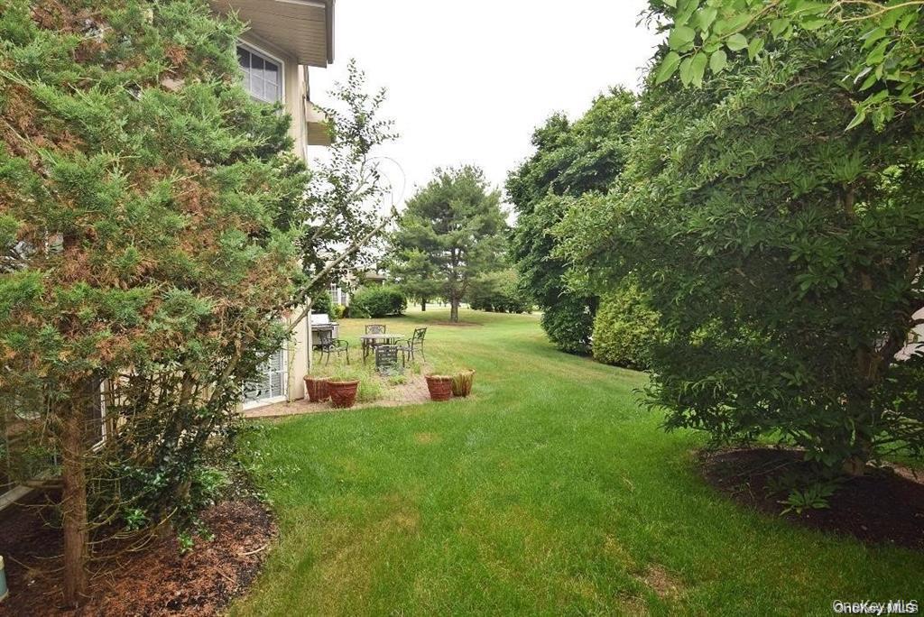 Condo Altessa  Suffolk County, NY 11747, MLS-901239-18